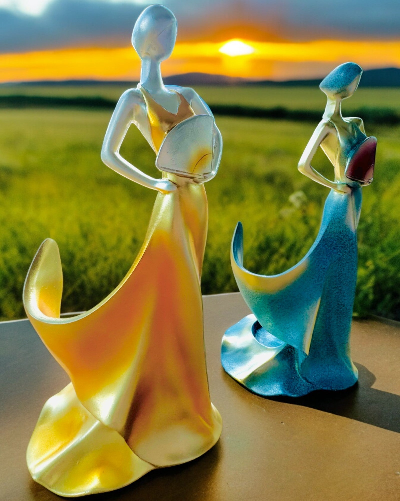 Elegant Personalized Engraved Lady Statue Bottle Holder - 2 Stylish Variants for Wine & Champagne - Perfect for Home Bar Decor, Wedding Gifts & Housewarming Presents