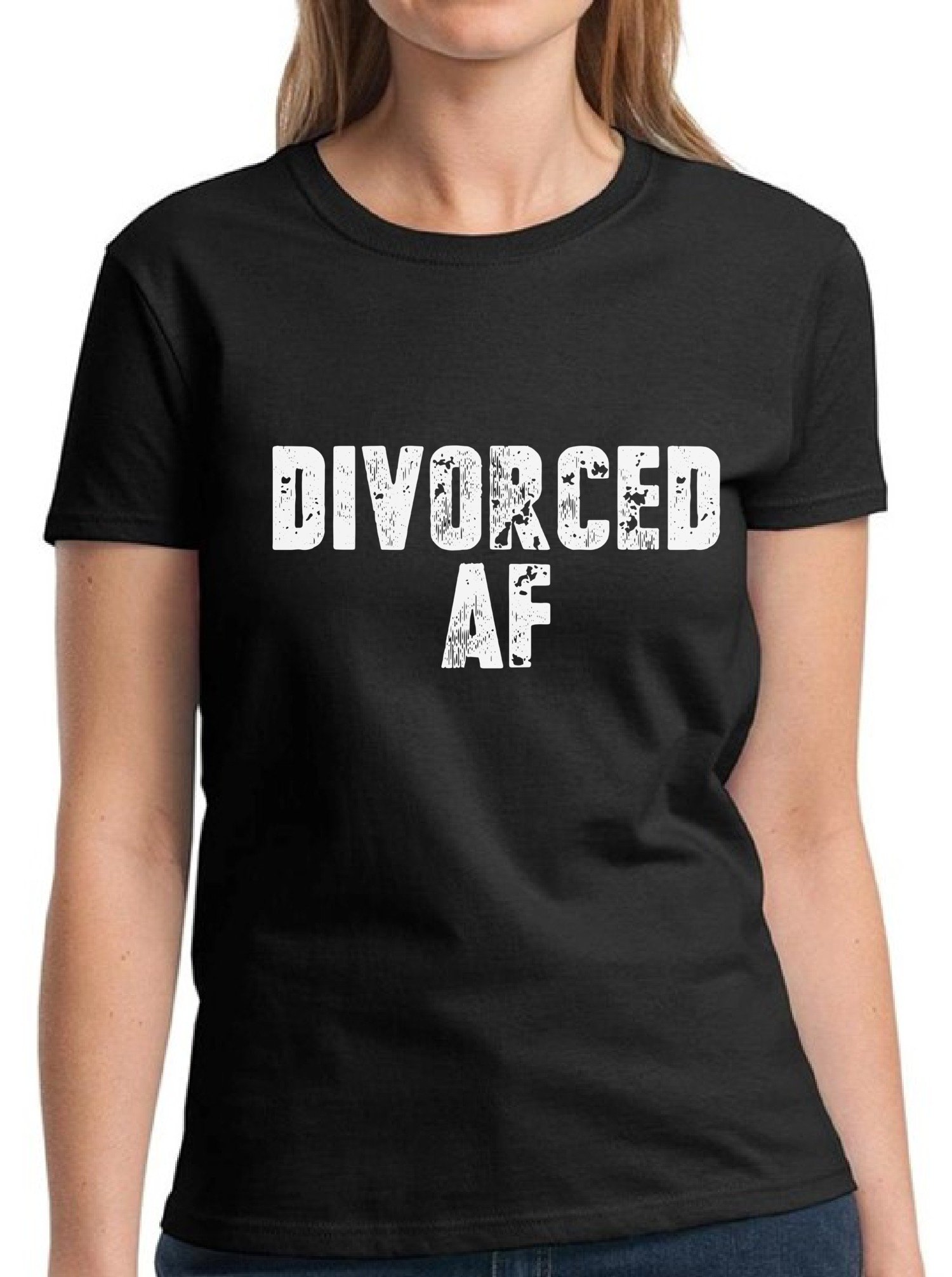 Divorced AF T-Shirt for Women - Funny Divorce Party Gift - Comfortable Cotton Tee for Celebrating Freedom & New Beginnings - Perfect for Girls' Night Out, Bachelorette Parties & Self-Love Moments