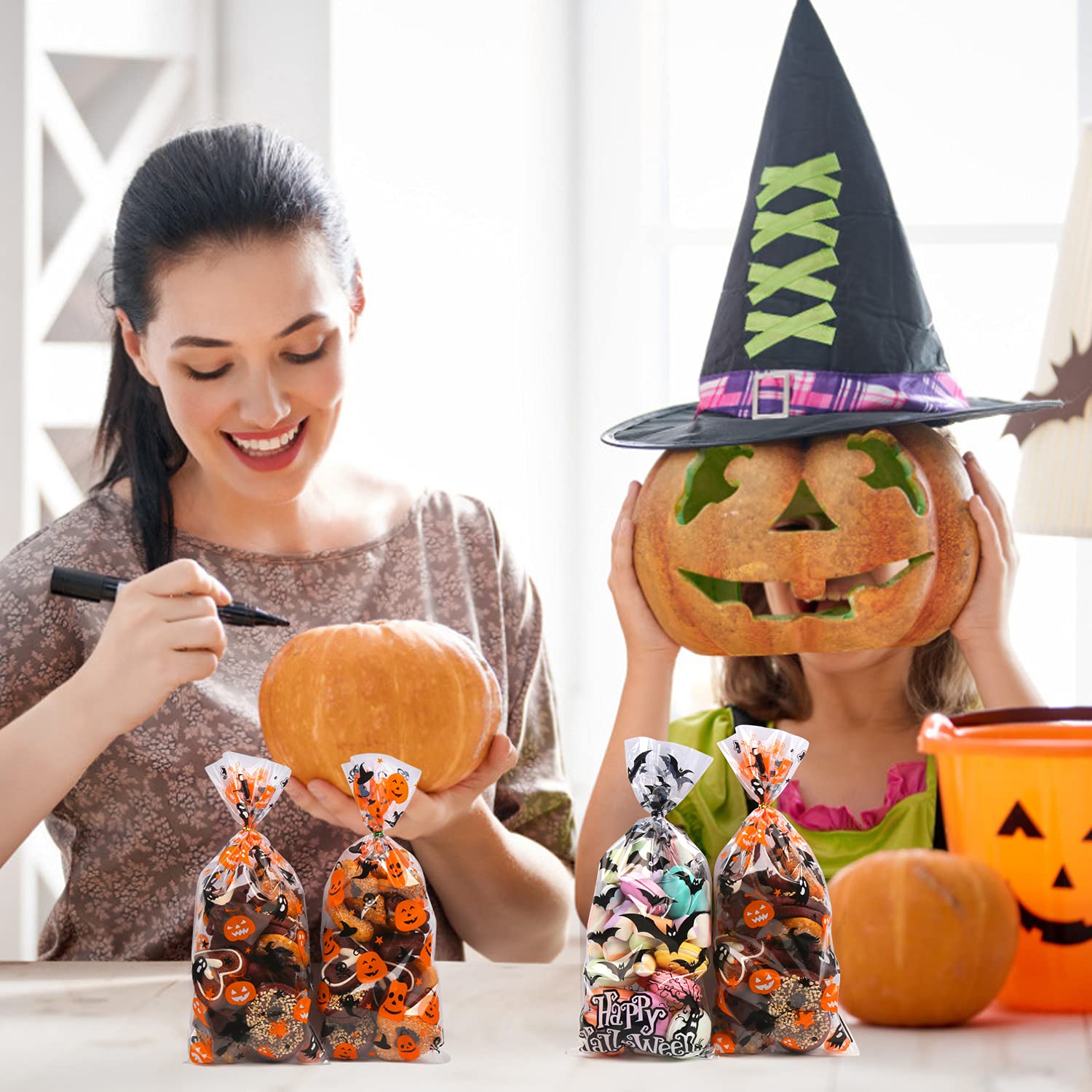 LOKIPA Halloween Cellophane Treat Bags - 150pcs Candy Goodie Bags with Twist Ties for Halloween Party Favors (3 Styles) | Perfect for Trick-or-Treating, Classroom Treats & Halloween Party Supplies