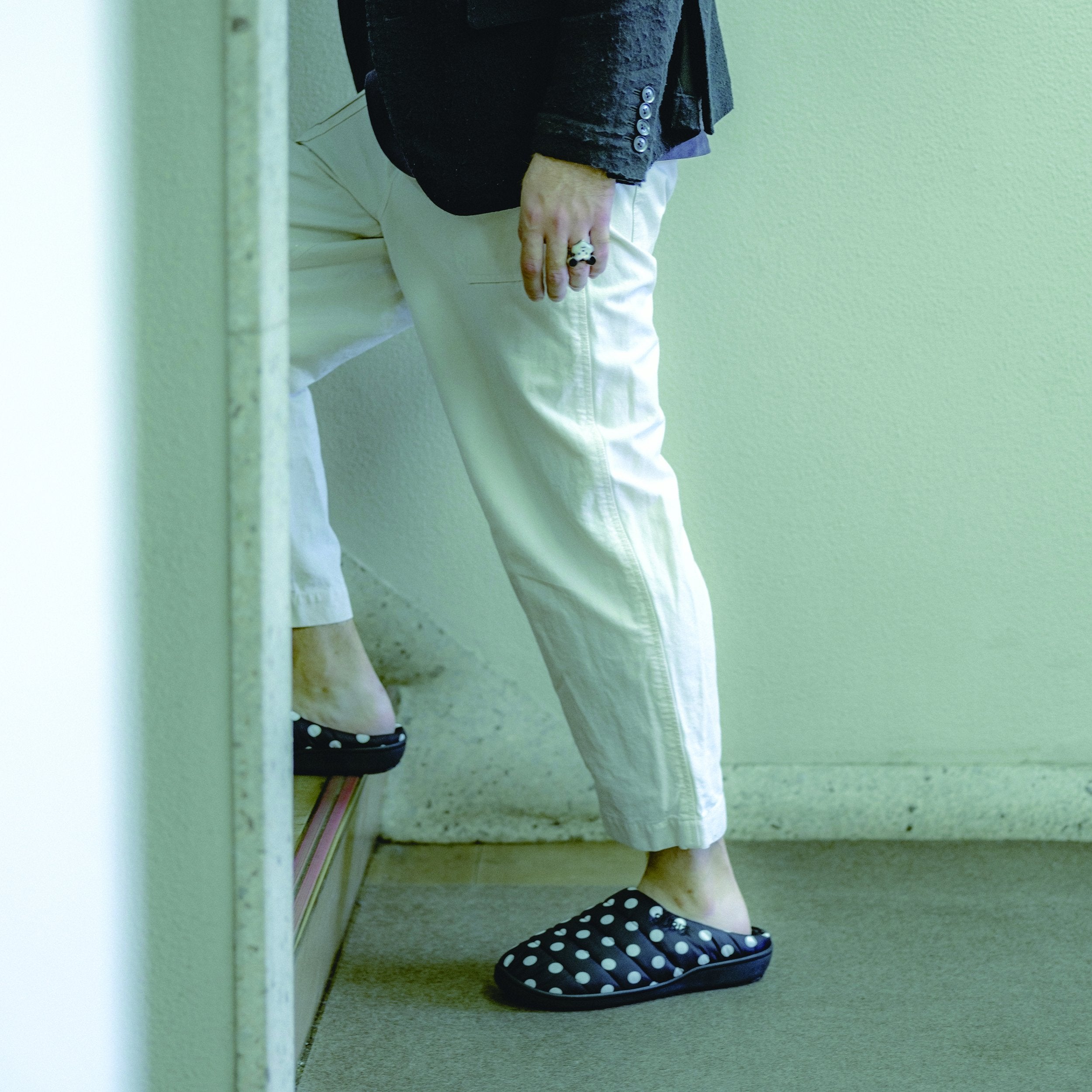 SUBU Tokyo Fall & Winter Slippers for Women - Cozy Polka Dot House Shoes - Warm Indoor & Outdoor Comfort for Home, Office, and Travel