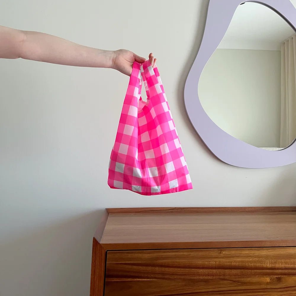 Eco-Friendly Reusable Shopping Bags - 2 Pack with 2 Sizes (Small & Large) - Stylish Neon Pink Gingham Pattern - Perfect for Groceries, Beach Trips & Farmers Markets