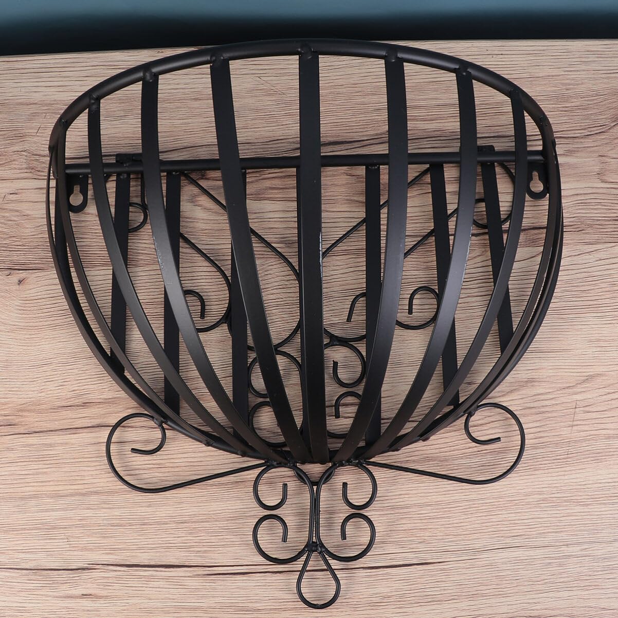 Yardwe Metal Wall Hanging Planter Basket - Decorative Flower Pot Holder for Railings & Fences | Garden Planter Support Rack with Hanger | Perfect for Outdoor Gardens, Balconies & Patios