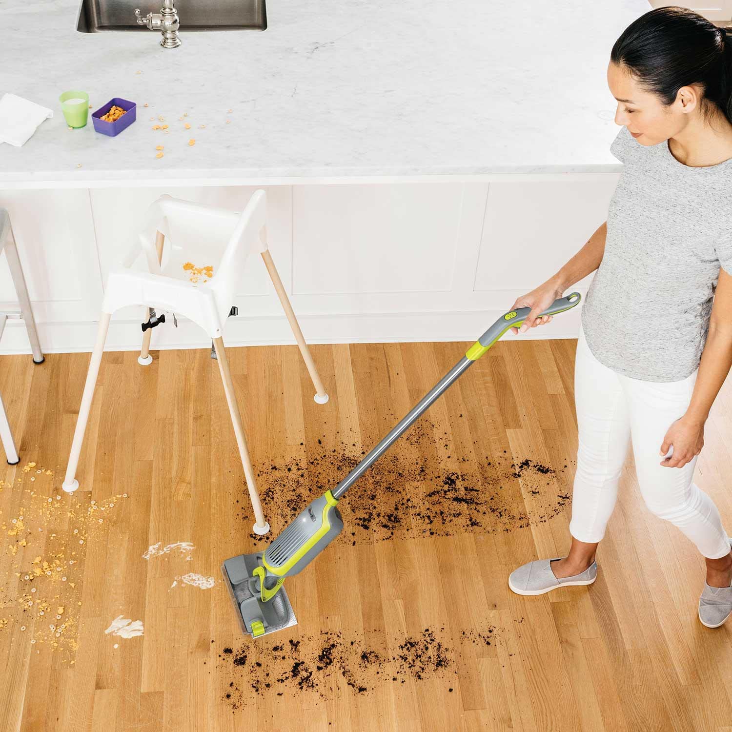 Shark VC205 VACMOP Pro Max Cordless Hard Floor Vacuum Mop with Disposable Pads & Cleaning Solution (Renewed) - Perfect for Pet Hair, Spills & Quick Home Cleaning