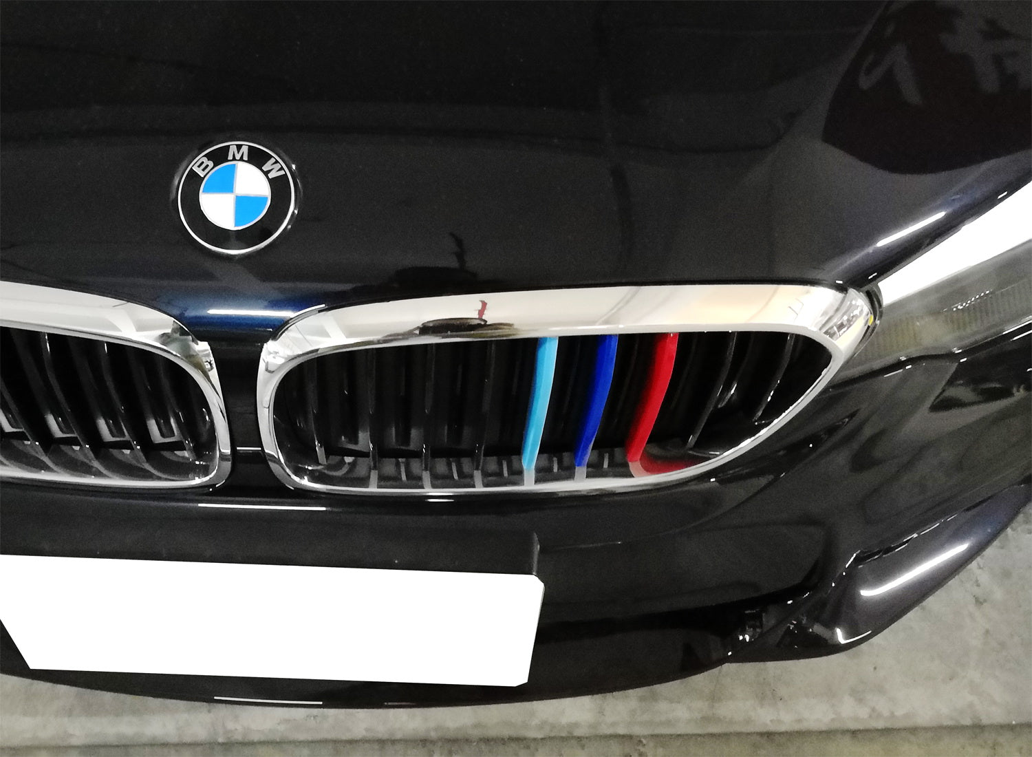 BMW G30 G31 5 Series M Style Colored Grille Insert Trims (2017-2020) - 9 Beam Design for Enhanced Style & Performance - Perfect for Car Enthusiasts & Custom Upgrades