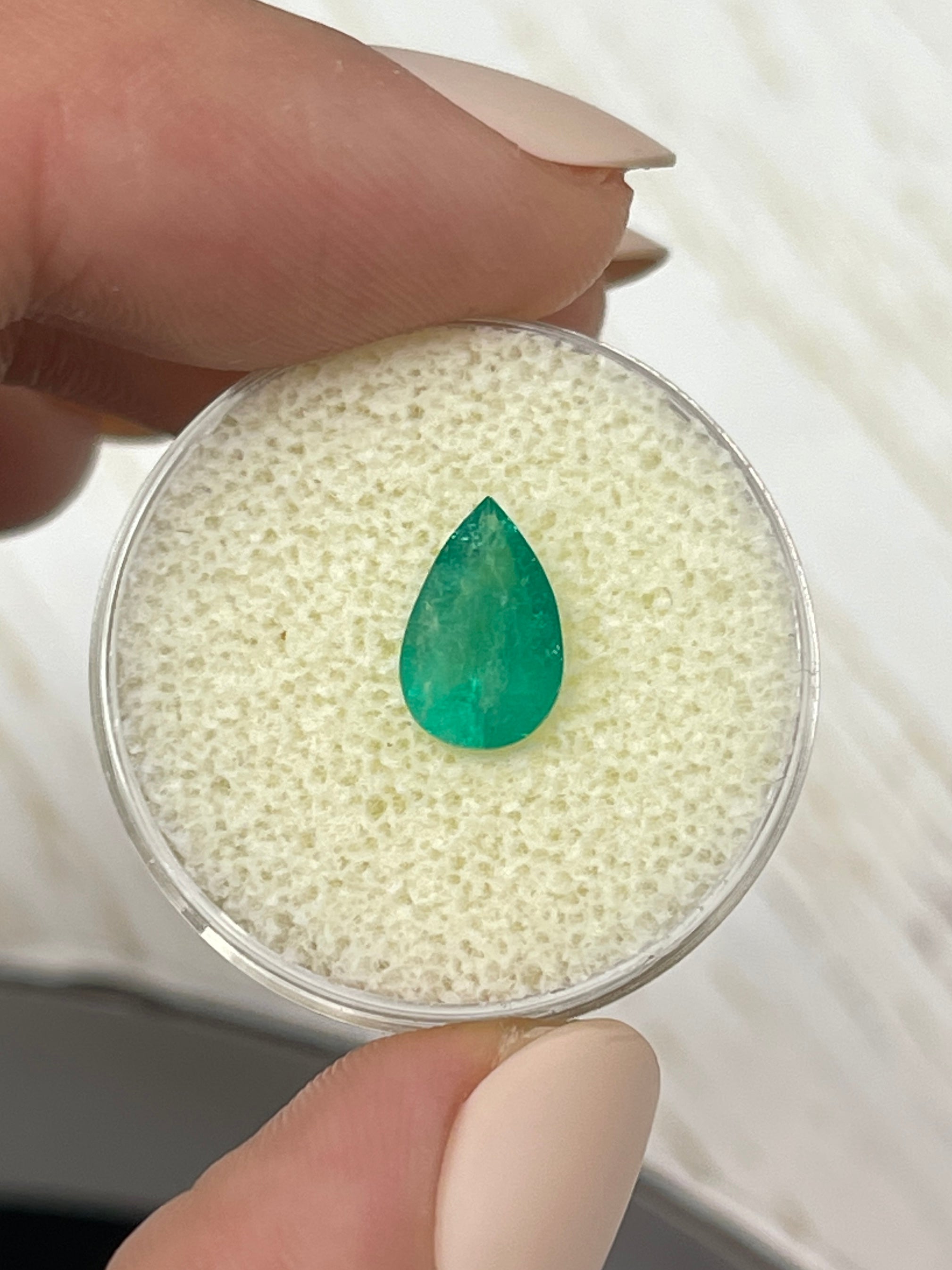 1.32 Carat Natural Loose Colombian Emerald Pear Cut Gemstone for Jewelry Making - Engagement Rings, Necklaces & Earrings