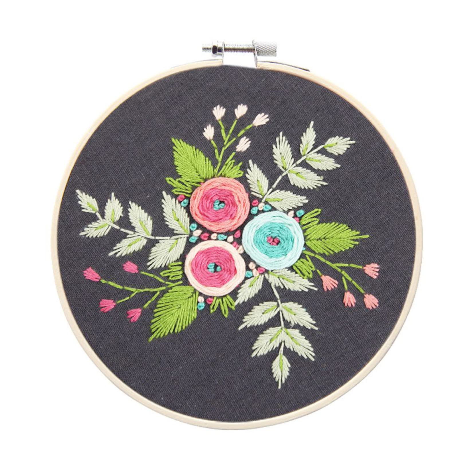 Beginner Embroidery Kit for Adults - Cross Stitch Kit with Floral Pattern, DIY Handmade Sewing Art Craft Set with Hoop - Perfect for Home Decor, Gift Giving & Relaxation