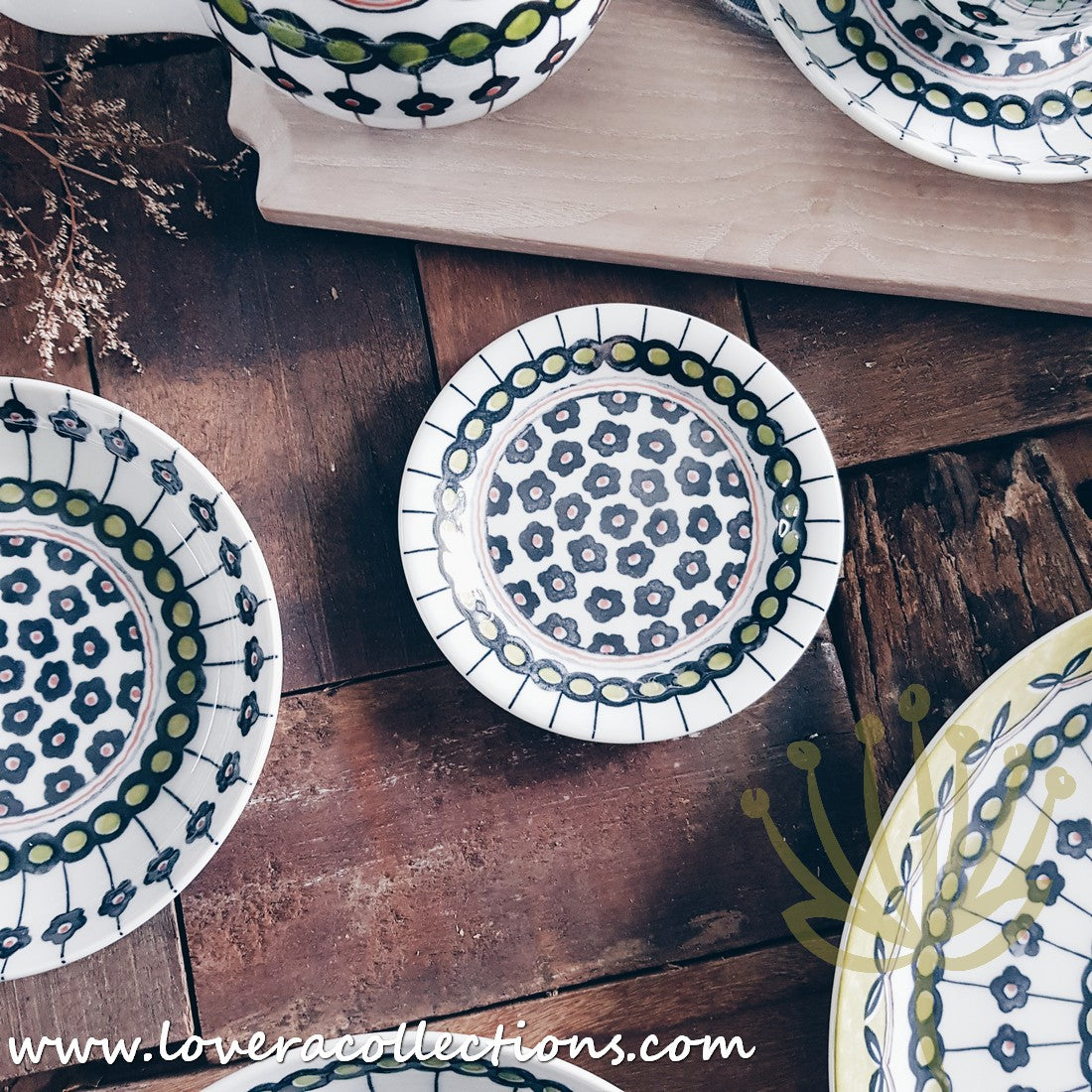 Awasaka Japan Green Poppy Tea Set & Dinnerware Collection - 16-Piece Ceramic Tea Cups & Plates Set for Japanese Tea Ceremony, Afternoon Tea & Home Decor - Elegant Floral Design for Gift & Daily Use