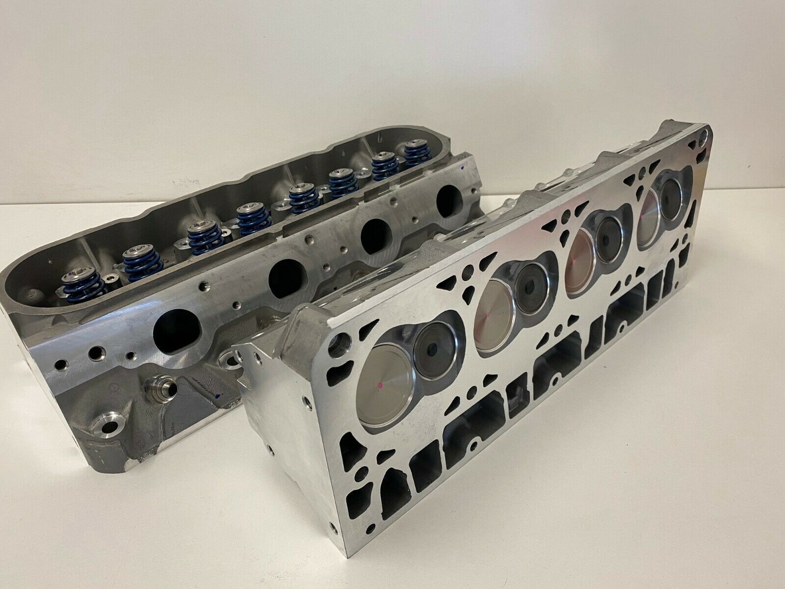 GM Holden Commodore VZ VE VF L76 L98 L77 LS3 V8 Engine Heads, Lifters, Gaskets & Bolt Kit - Performance Upgrade Parts for Racing & Restoration Projects