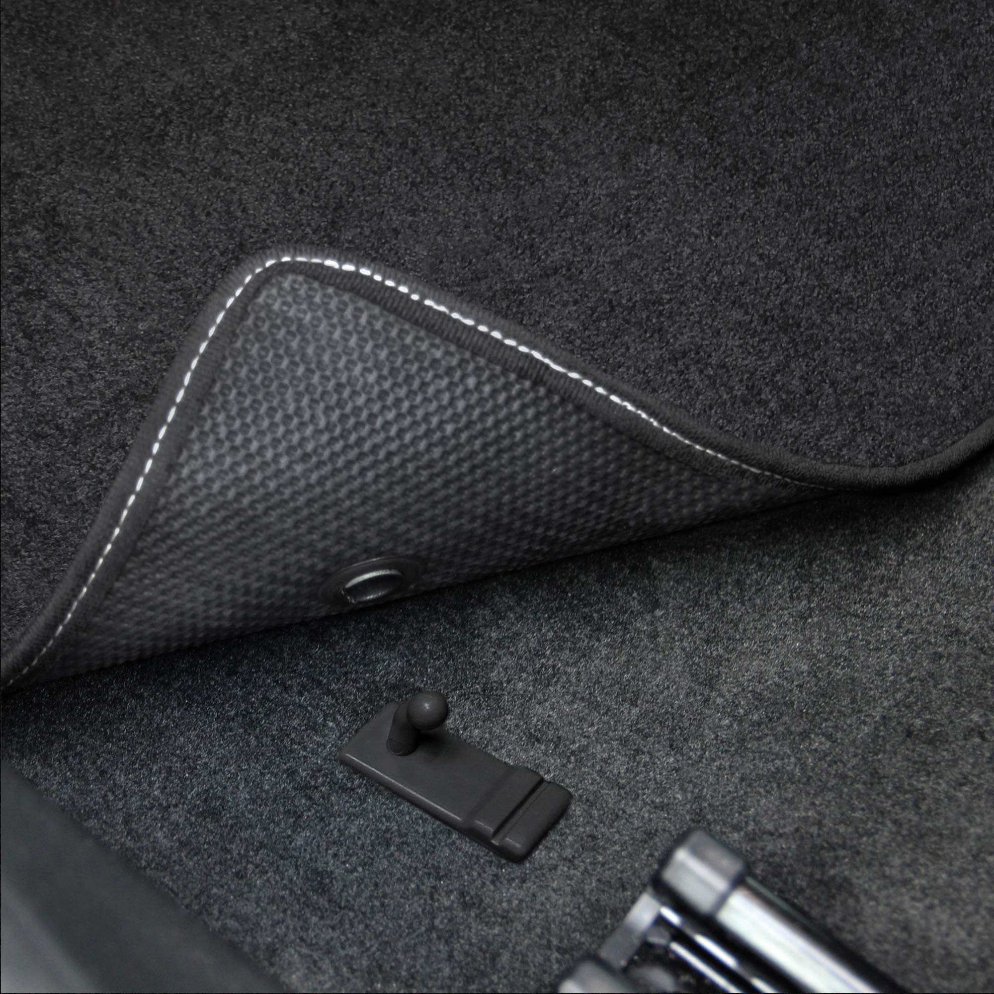Premium Custom-Fit Carpeted Floor Mats for Alfa Romeo Giulia 2017-2023 - Luxury Car Floor Liners (Black, Front & Rear Set, AWD Compatible) - Perfect for All-Weather Protection & Enhanced Interior Style