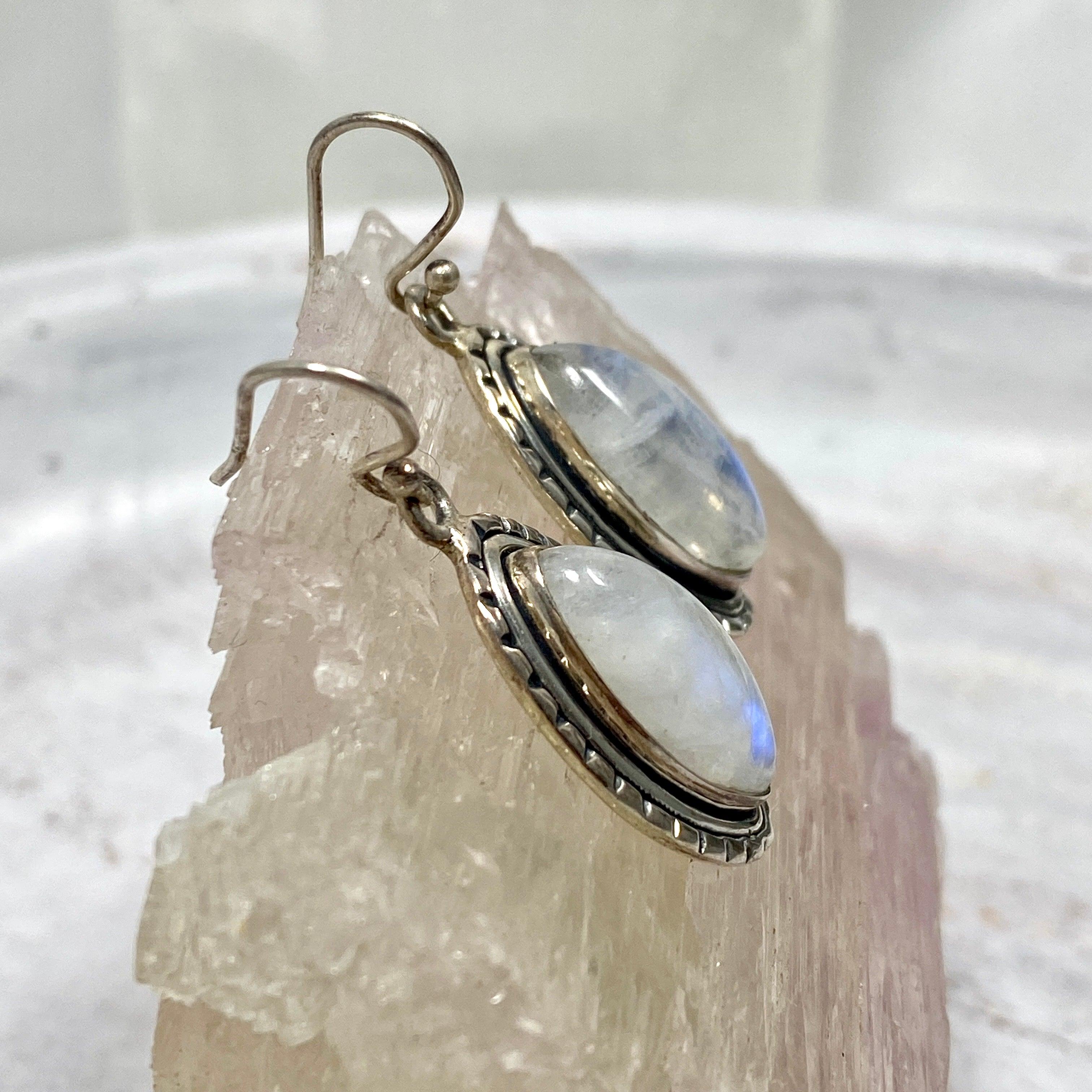 Moonstone Teardrop Earrings for Women – Genuine Gemstone Dangle Earrings – Elegant Jewelry Gift for Birthday, Anniversary & Special Occasions – Perfect for Weddings, Parties & Everyday Wear