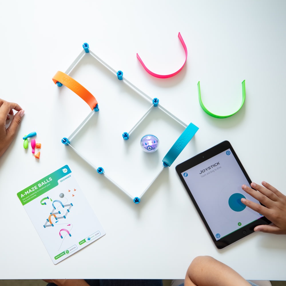 Sphero Mini Activity Education Kit 16 Pack (V2) - STEM Learning Robots for Kids, Coding & Programming Educational Toys - Perfect for Classroom Activities, Homeschooling & Group Learning