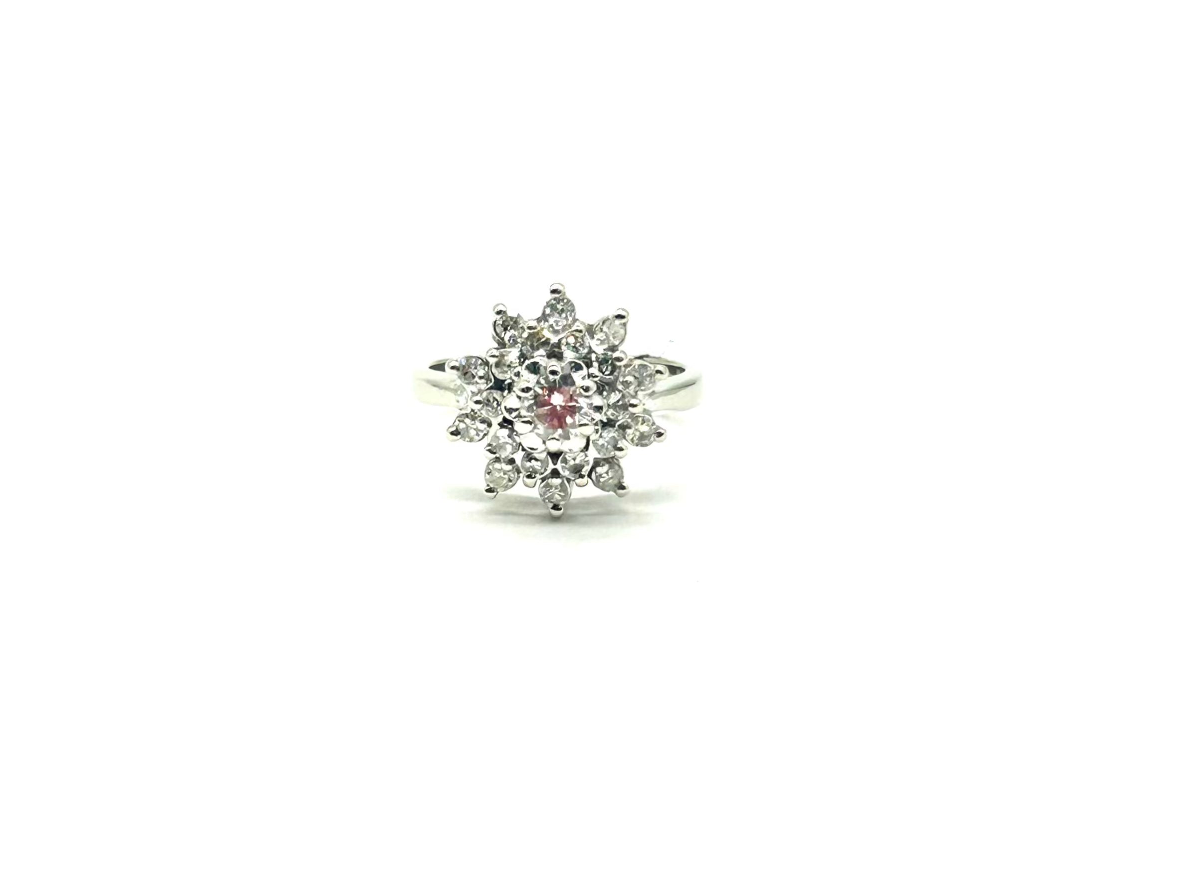 Elegant Women's Diamond & Gold Step Cluster Ring - Perfect for Weddings, Anniversaries & Special Occasions