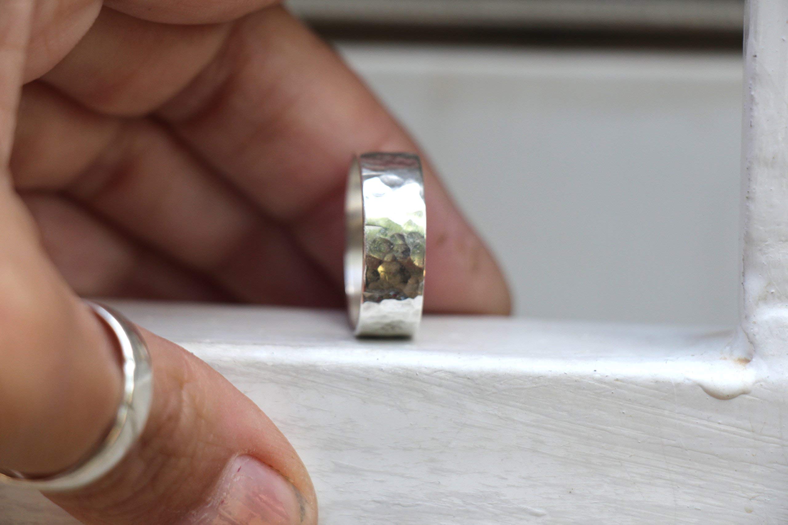 Hammered Sterling Silver Ring - 5mm Minimalist Wedding Band for Women & Men - Simple Silver Jewelry Gift for Her & Him - Perfect for Anniversaries, Engagements & Everyday Wear