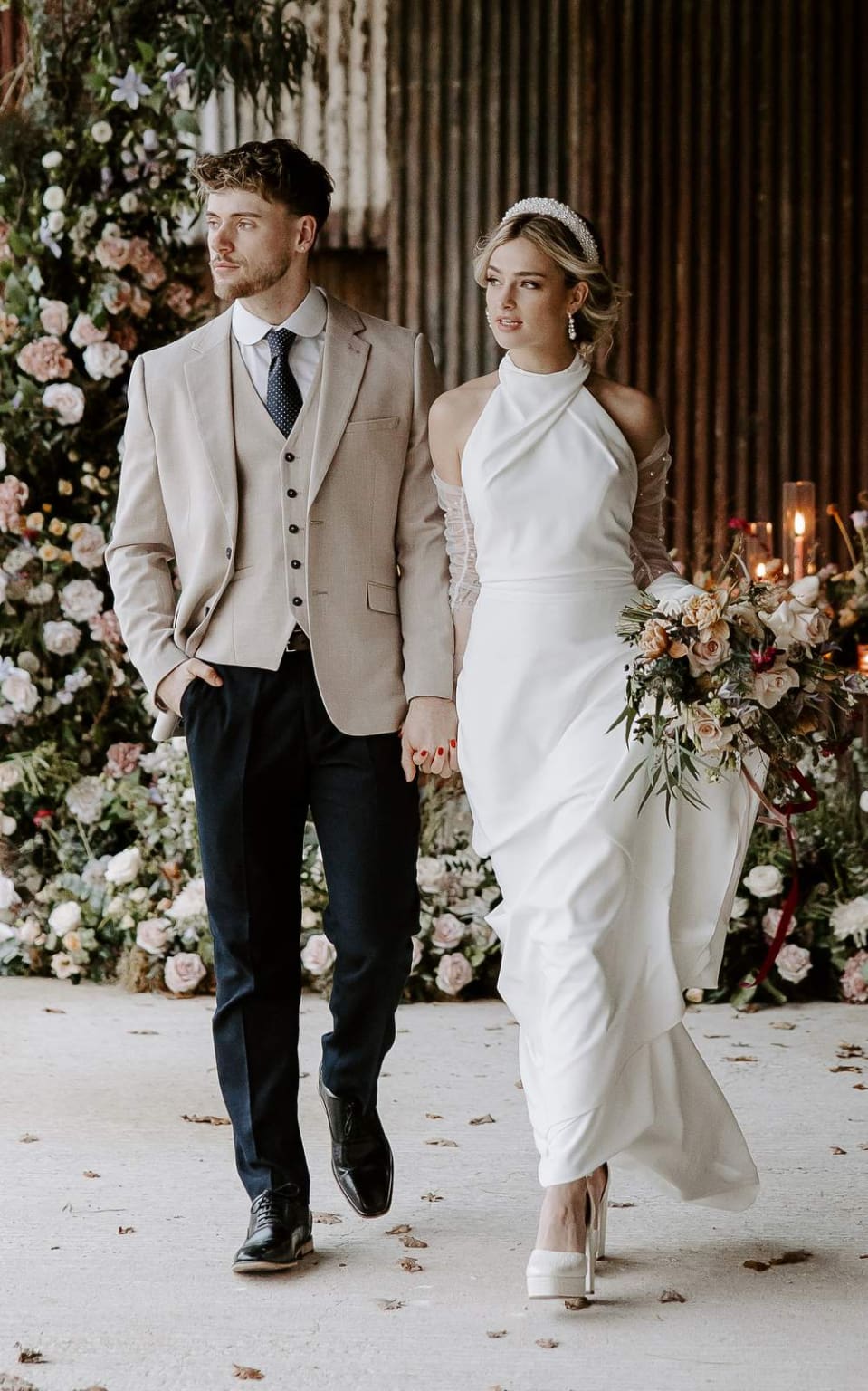 Cavani Miami Beige 3-Piece Suit with Navy Trousers | Premium Men's Formal Wear for Weddings, Business & Special Occasions