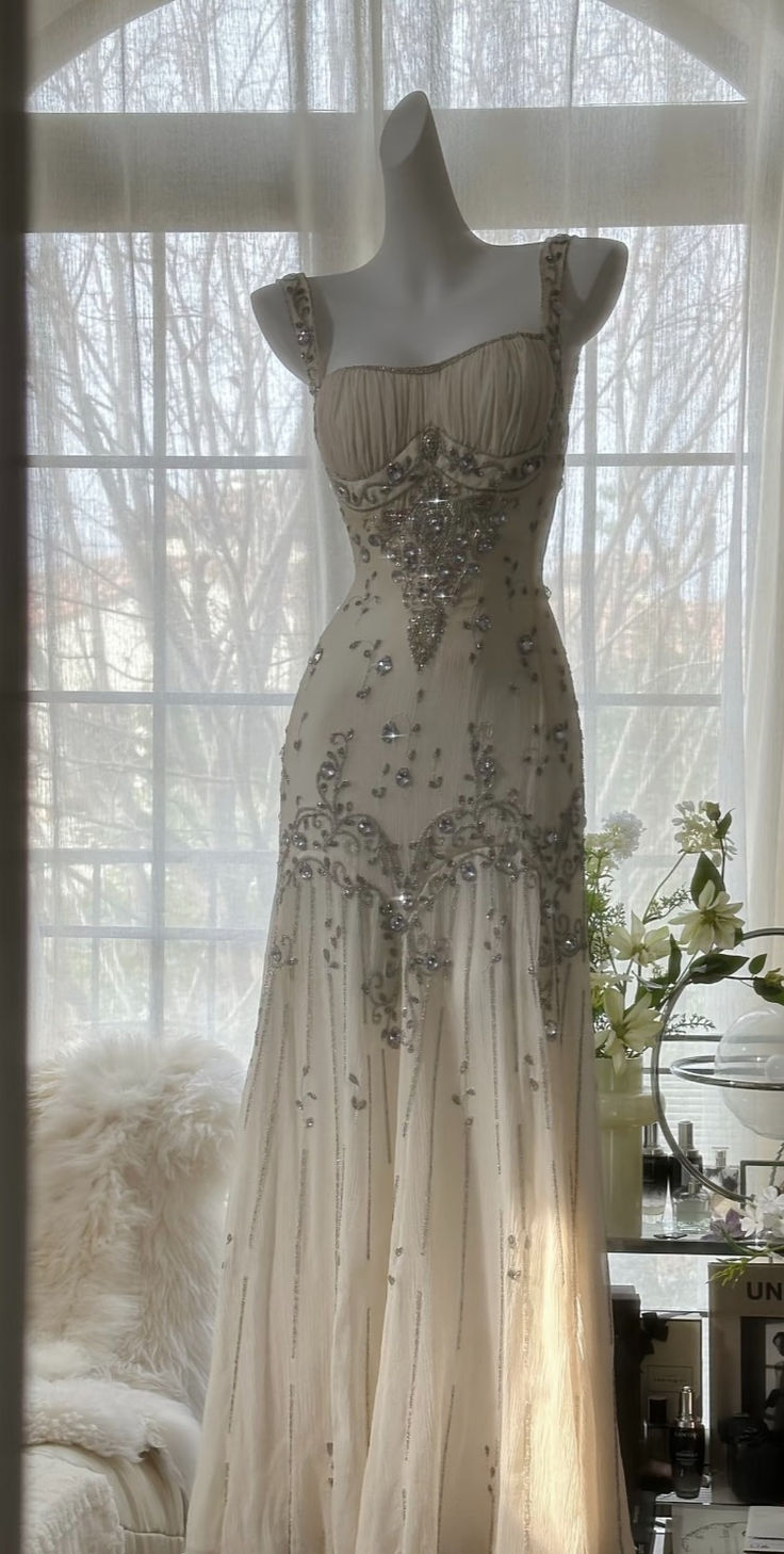 Vintage A-Line Beaded Chiffon Prom Dress for Women - Elegant Birthday Party Gown J6598 | Perfect for Homecoming, Formal Events & Special Occasions