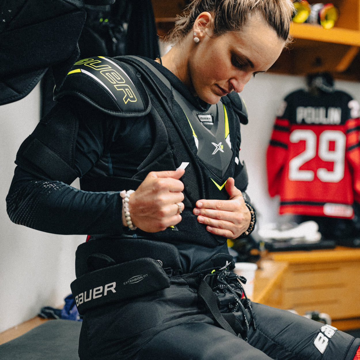 VAPOR X Women's Shoulder Pad - Comfortable & Supportive for Sports & Fitness - Perfect for Volleyball, Basketball & Workouts