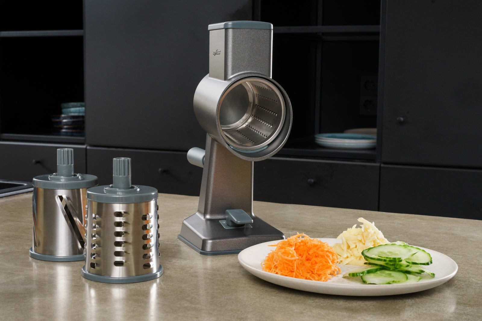 Zyliss Stainless Steel Drum Grater - Rotary Cheese Grater with 4 Sided Grating for Parmesan, Chocolate & Vegetables - Perfect for Kitchen, Baking & Meal Prep
