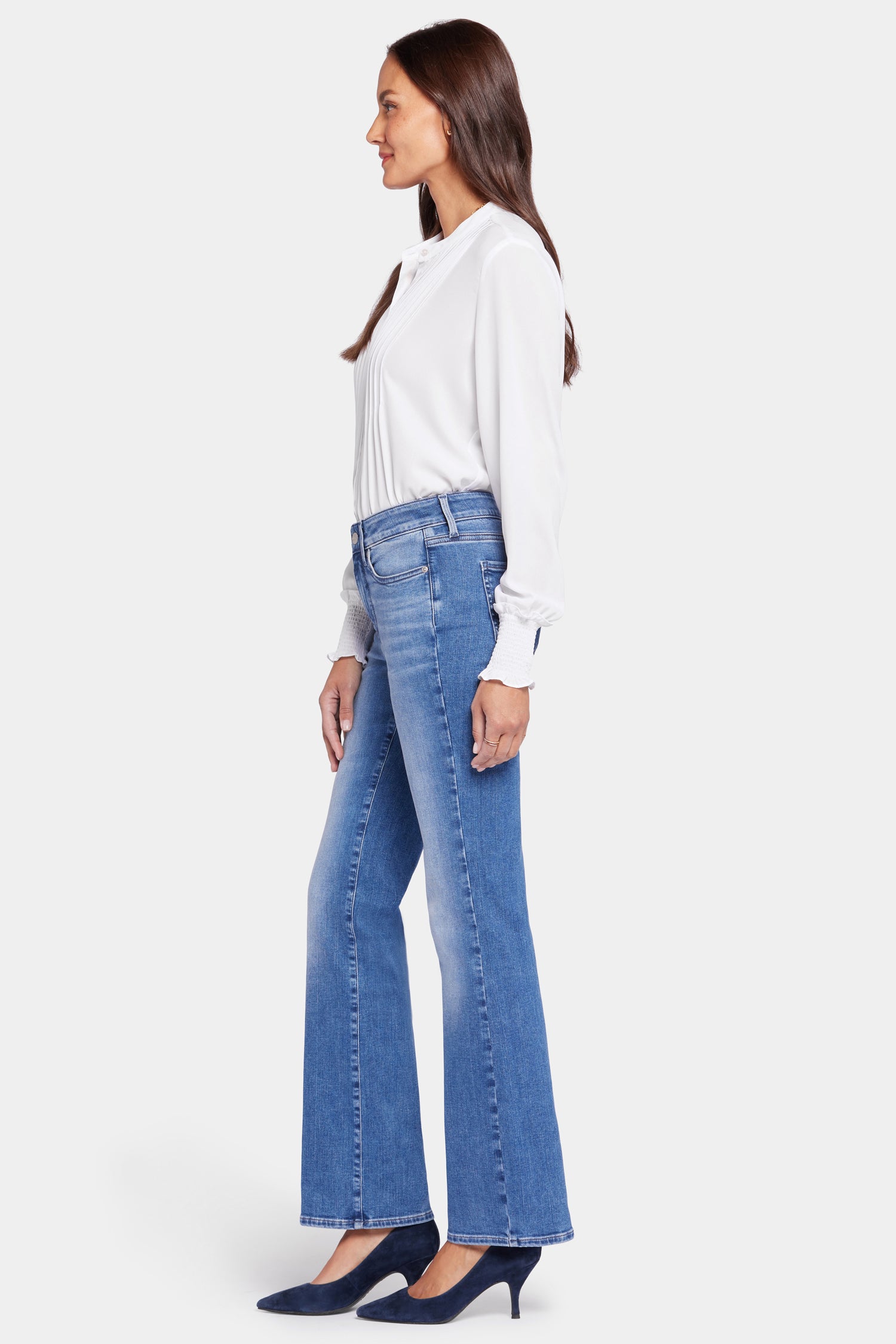 Blake Slim Flared Jeans for Petite Women - Stretchy Denim Pants with Flattering Fit | Perfect for Casual Wear & Night Out