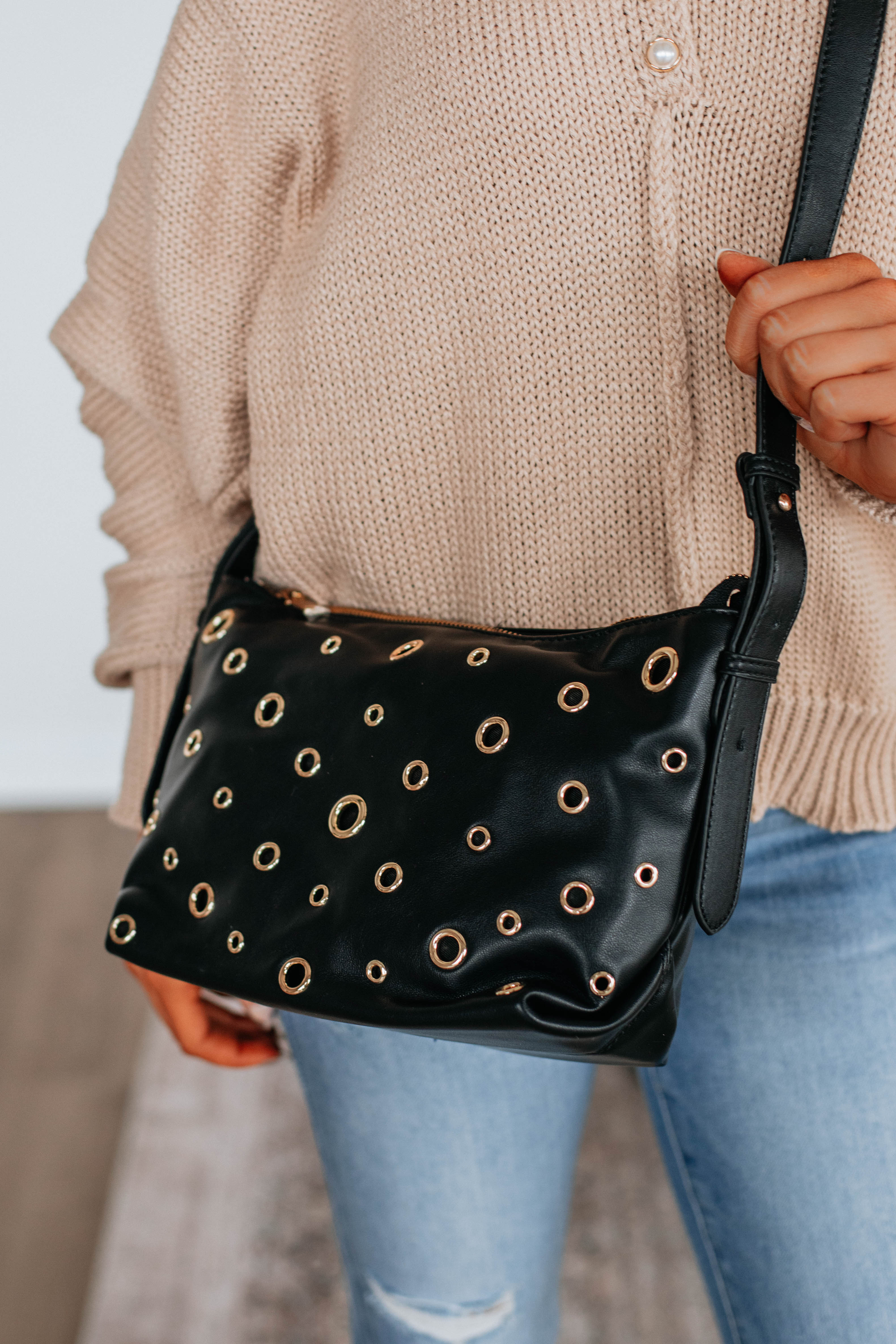 Stylish Black Crossbody Bag for Women - Lightweight & Durable Everyday Purse - Perfect for Travel, Shopping & Casual Outings