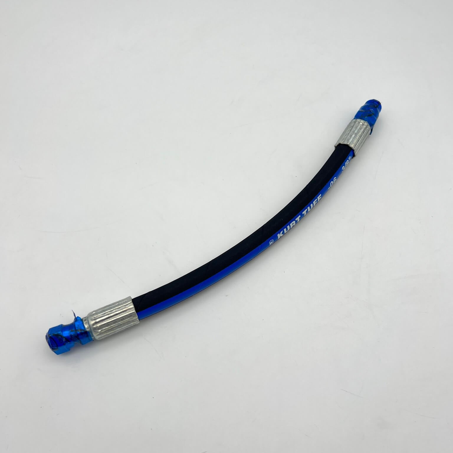Bobcat 600 610 611 Tilt Cylinder Hose Replacement for Loader Bucket - #6 Bore Ends - Durable Hydraulic Hose for Skid Steer Loaders (Farming, Construction, Landscaping Use)