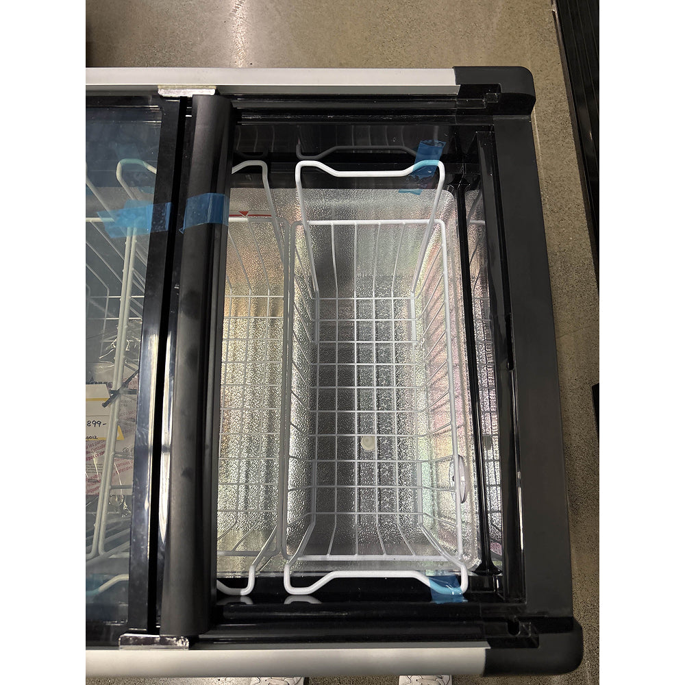 Scratch & Dent Nella 31 Ice Cream Display Chest Freezer - 117L (4.1 Cu Ft) Commercial Freezer for Ice Cream Parlors, Restaurants & Retail Stores | Model 47751 | Perfect for Frozen Dessert Storage & Display