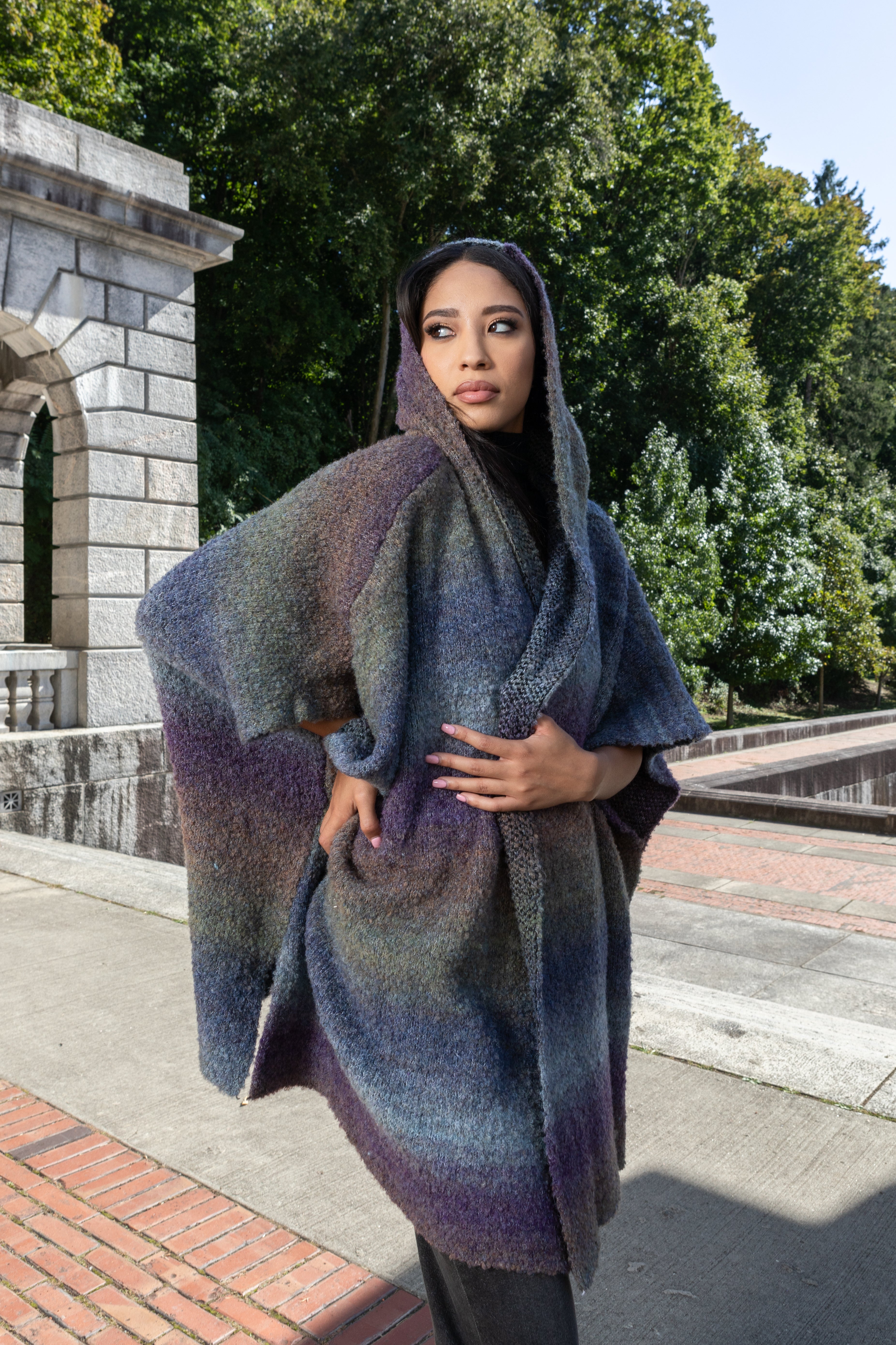 Stylish Hooded Kimono with Multicolor Gradient - Perfect for Loungewear, Yoga, and Beach Cover-Up