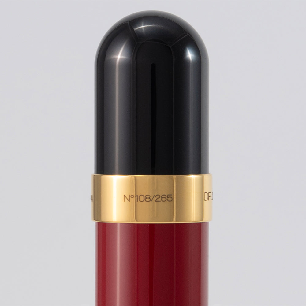 Premium Diplomat XO Fountain Pen - Burgundy Lacquered Finish - Luxury Writing Instrument for Business Signatures & Calligraphy