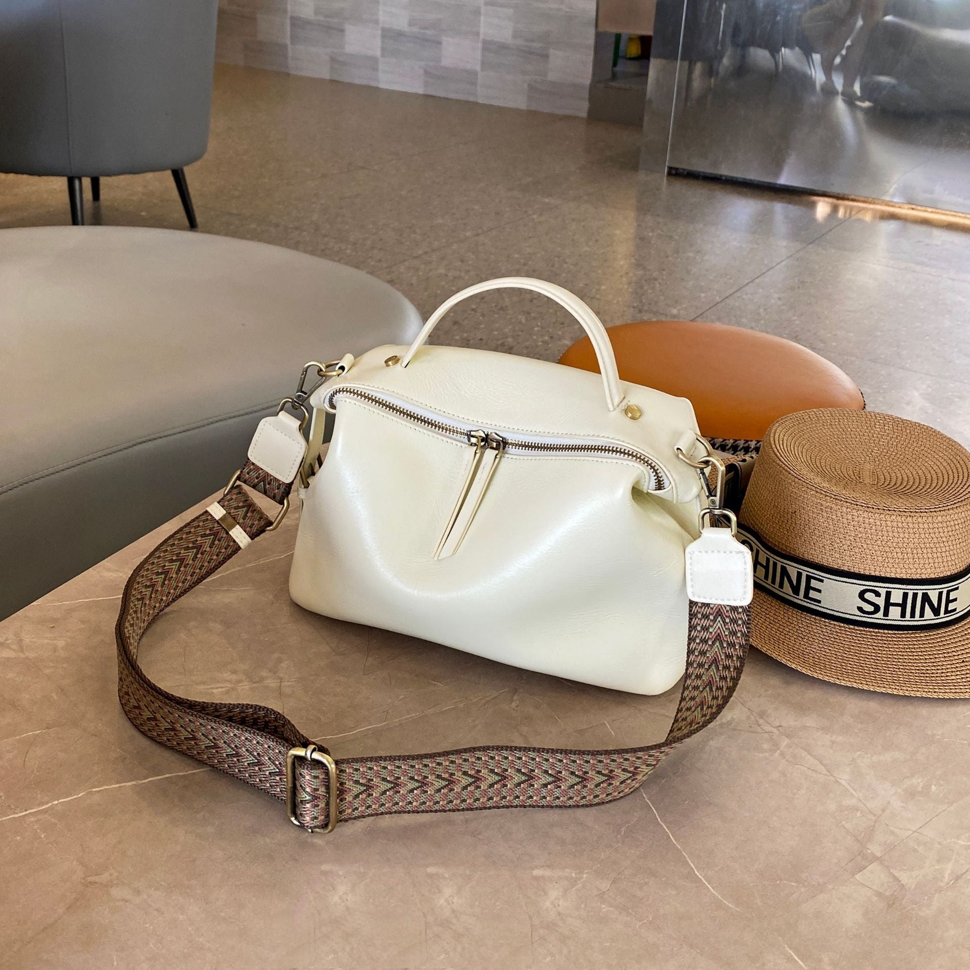 Stylish Convertible Shoulder Bag for Women - Crossbody, Tote & Backpack - Perfect for Work, Travel & Daily Use