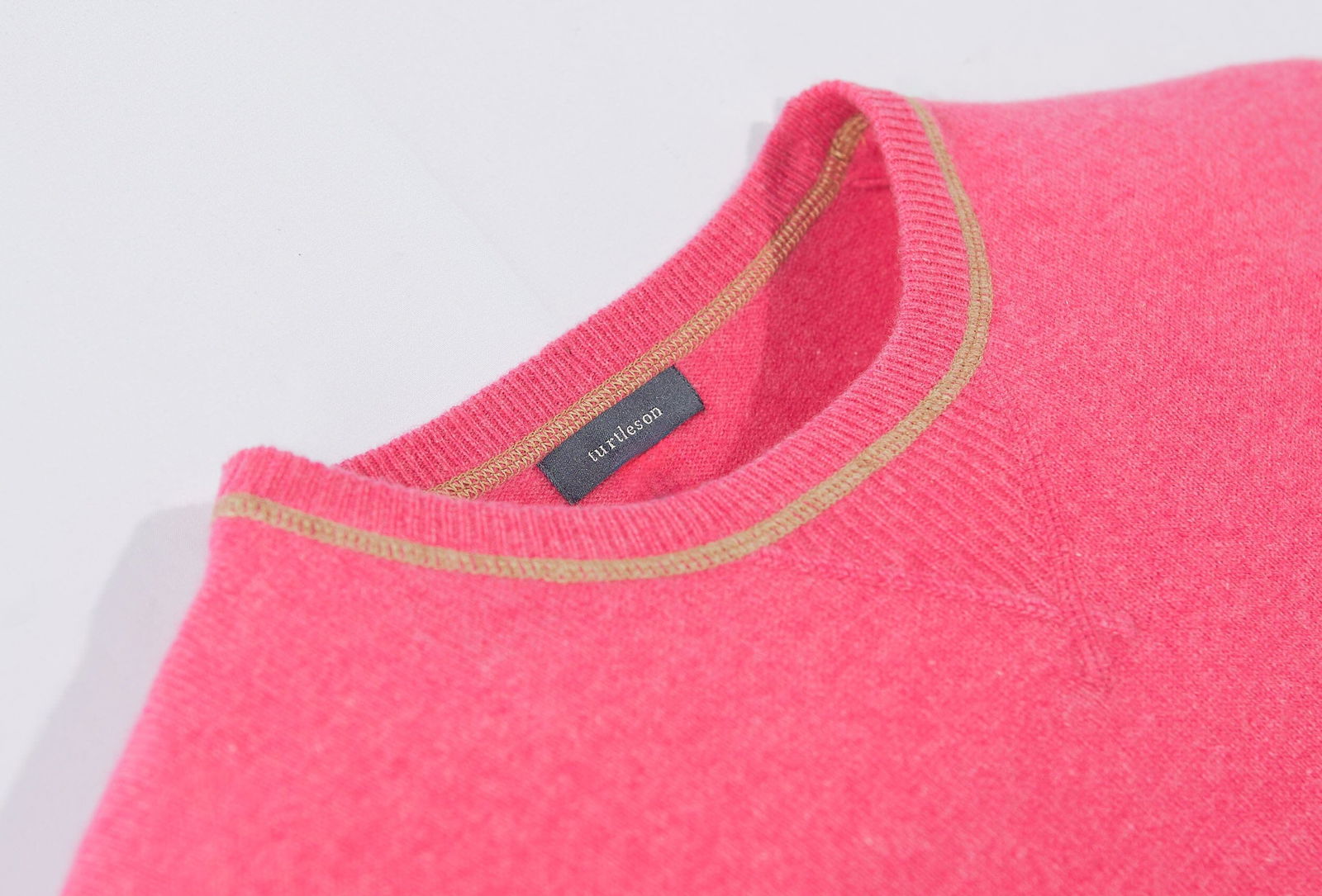 Premium McGregor Cashmere Crewneck Sweater for Men - Soft & Warm Winter Knitwear - Ideal for Office, Travel & Casual Outfits