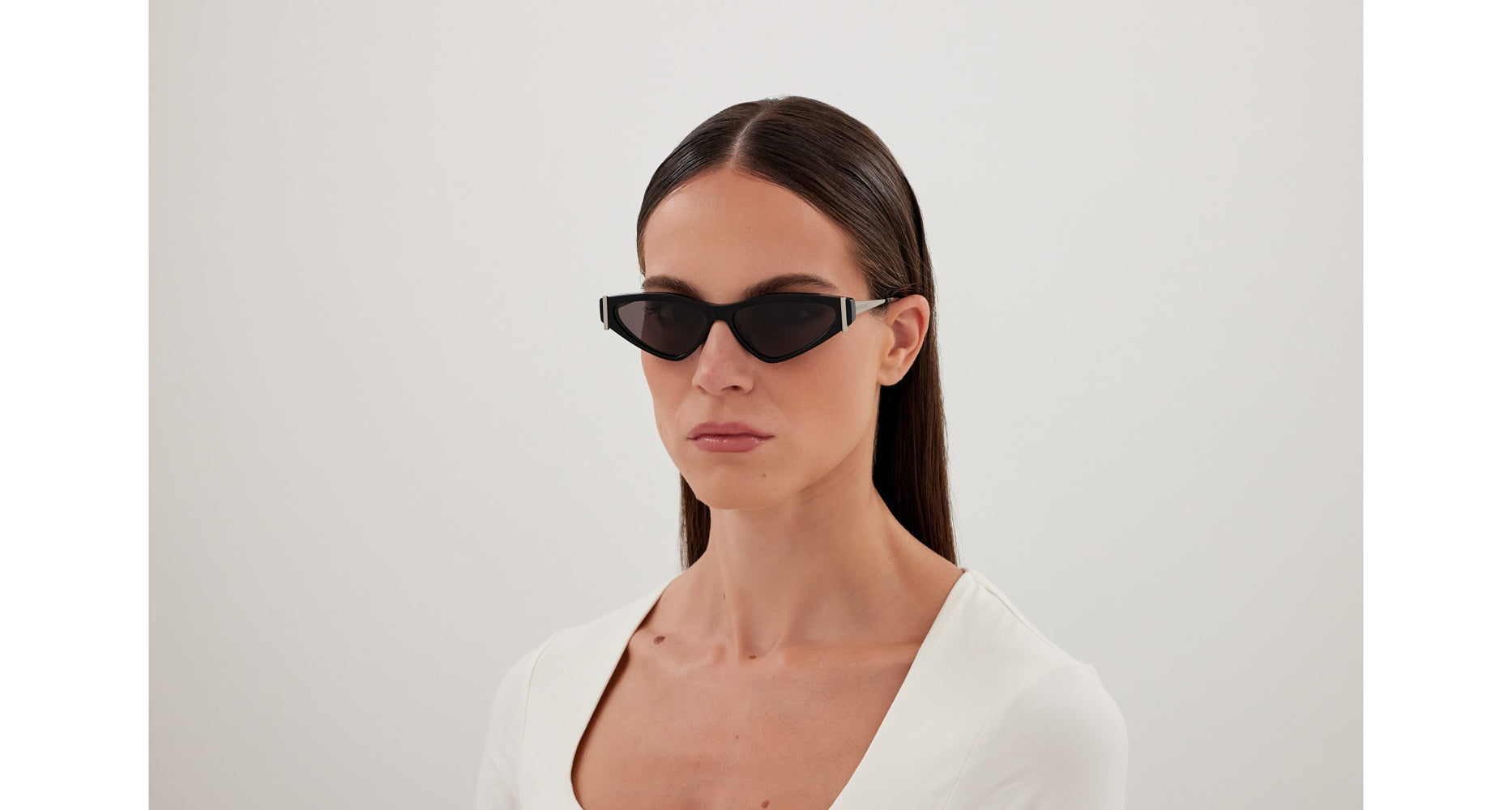 Alexander McQueen AM0493S Sunglasses - Luxury Designer Shades for Men & Women | UV Protection, Fashion Statement for Outdoor, Travel & Daily Wear