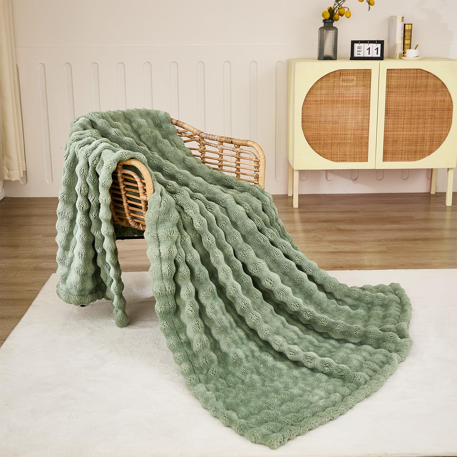 PU MEI Luxury Fleece Blanket 80