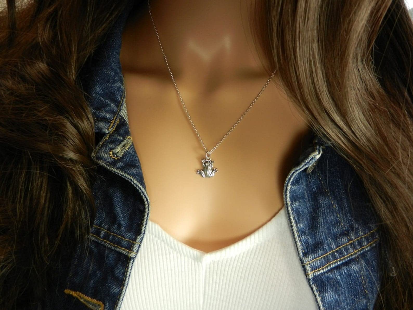 Small Frog Sterling Silver Charm Necklace - Dainty Animal Jewelry for Women - Perfect Gift for Nature Lovers, Birthday & Everyday Wear