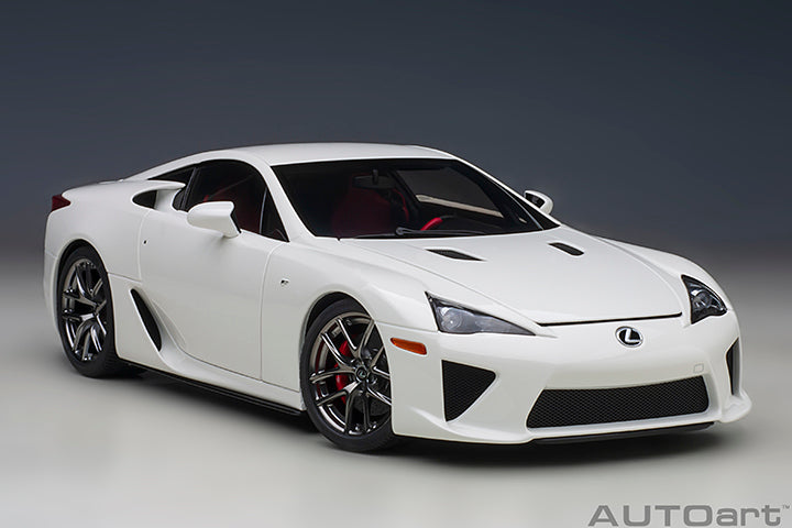 AUTOart 1:18 Scale Lexus LFA Diecast Model Car in Pearl White - Perfect for Collectors, Display, and Gift Giving