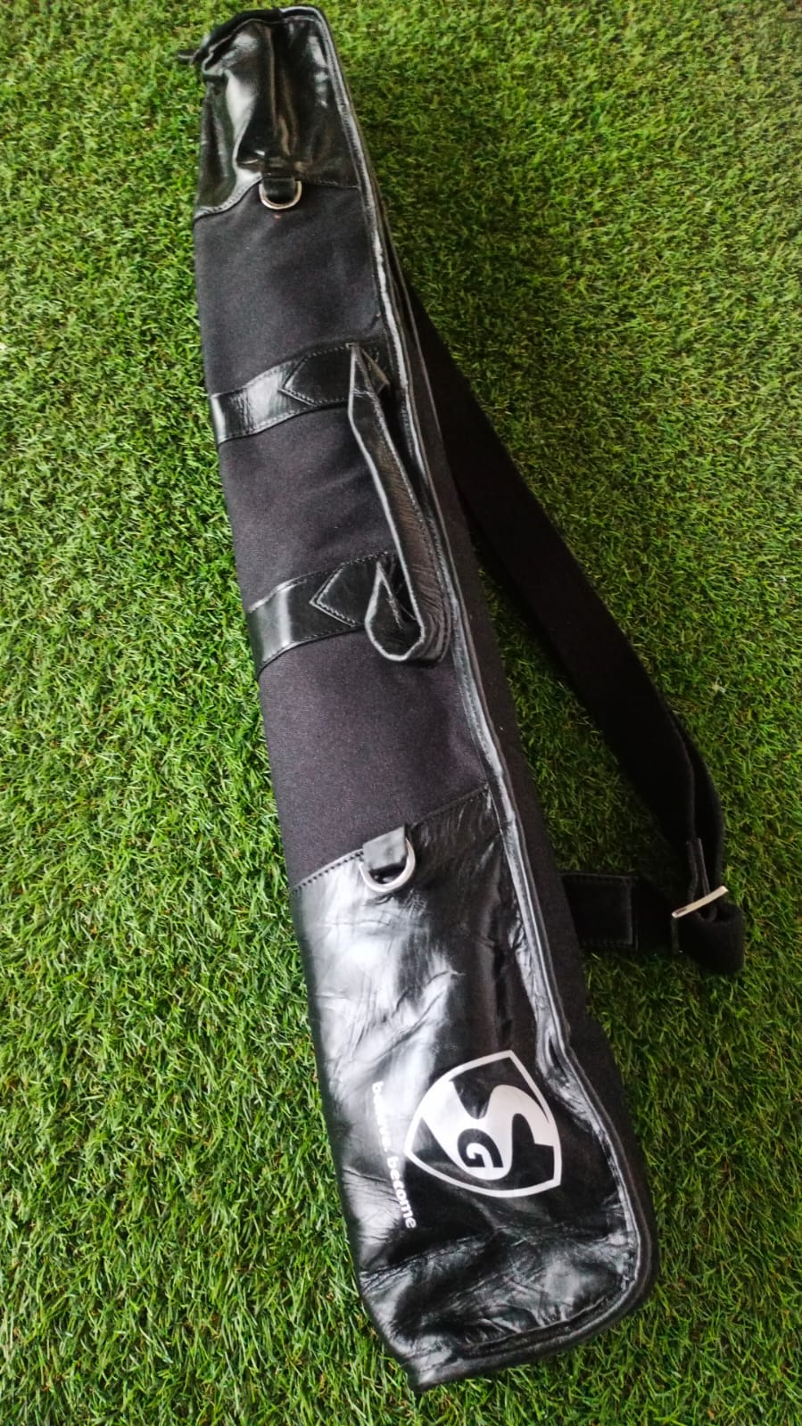 Premium SG Bat Cover - Durable PU Leather Baseball Bat Case for Storage & Protection - Perfect for Baseball, Softball & Sports Equipment Organization