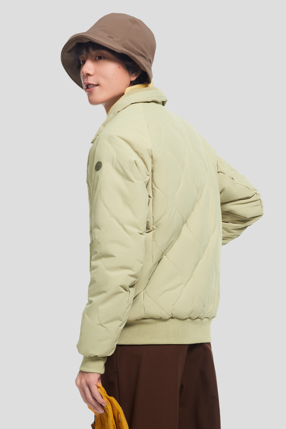AeroLite Men's Lightweight Bomber Jacket - Windproof & Breathable Outerwear for Casual Wear, Travel & Outdoor Activities