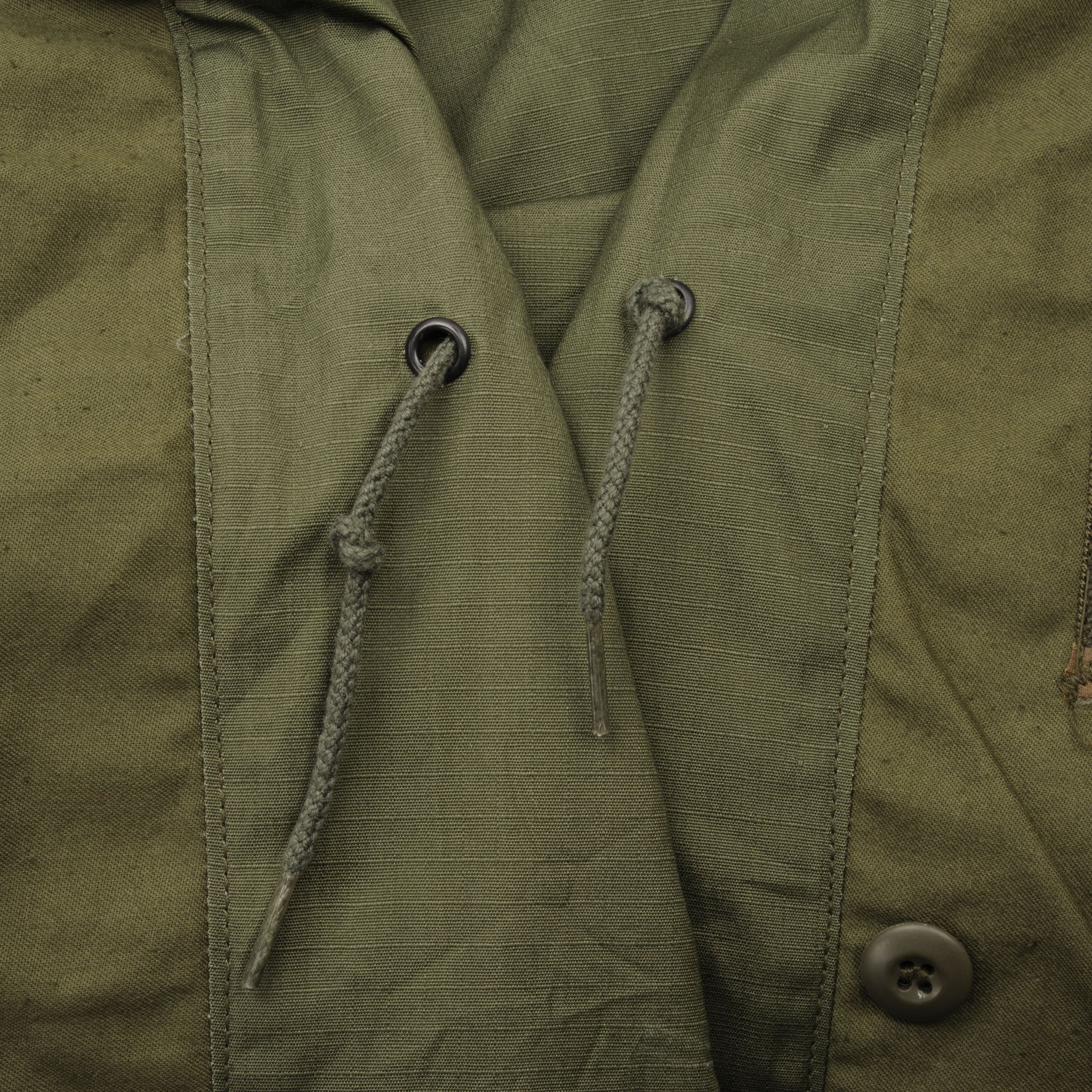 Vintage US Army M1965 M65 Alpha Industries Field Jacket 1981 Medium Deadstock NOS - Military Surplus Outerwear for Outdoor Adventures & Vintage Fashion