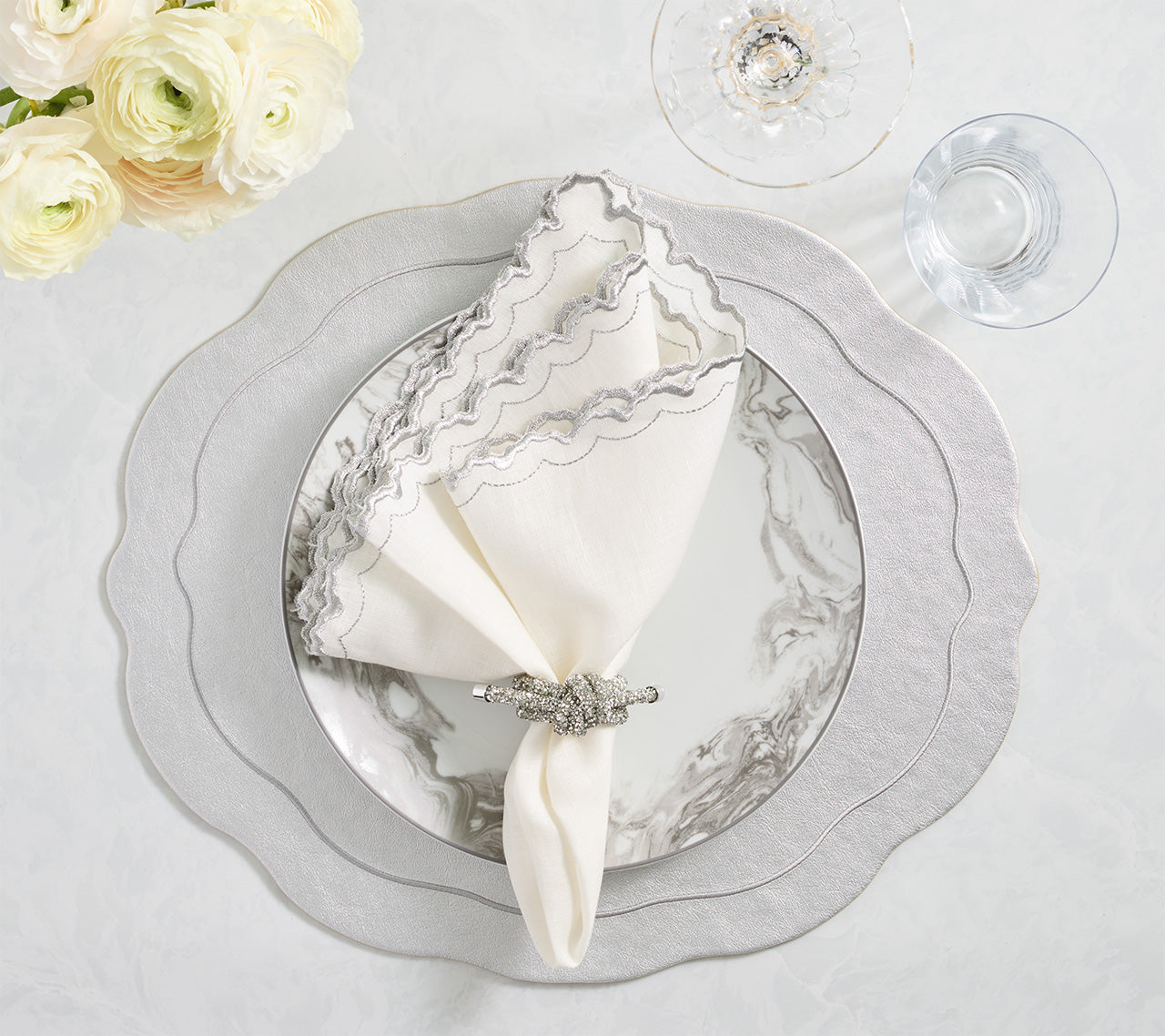 Premium Arches Napkins Set of 4 - Elegant Linen Dinner Napkins for Fine Dining, Parties & Special Occasions - Washable & Reusable Table Linens