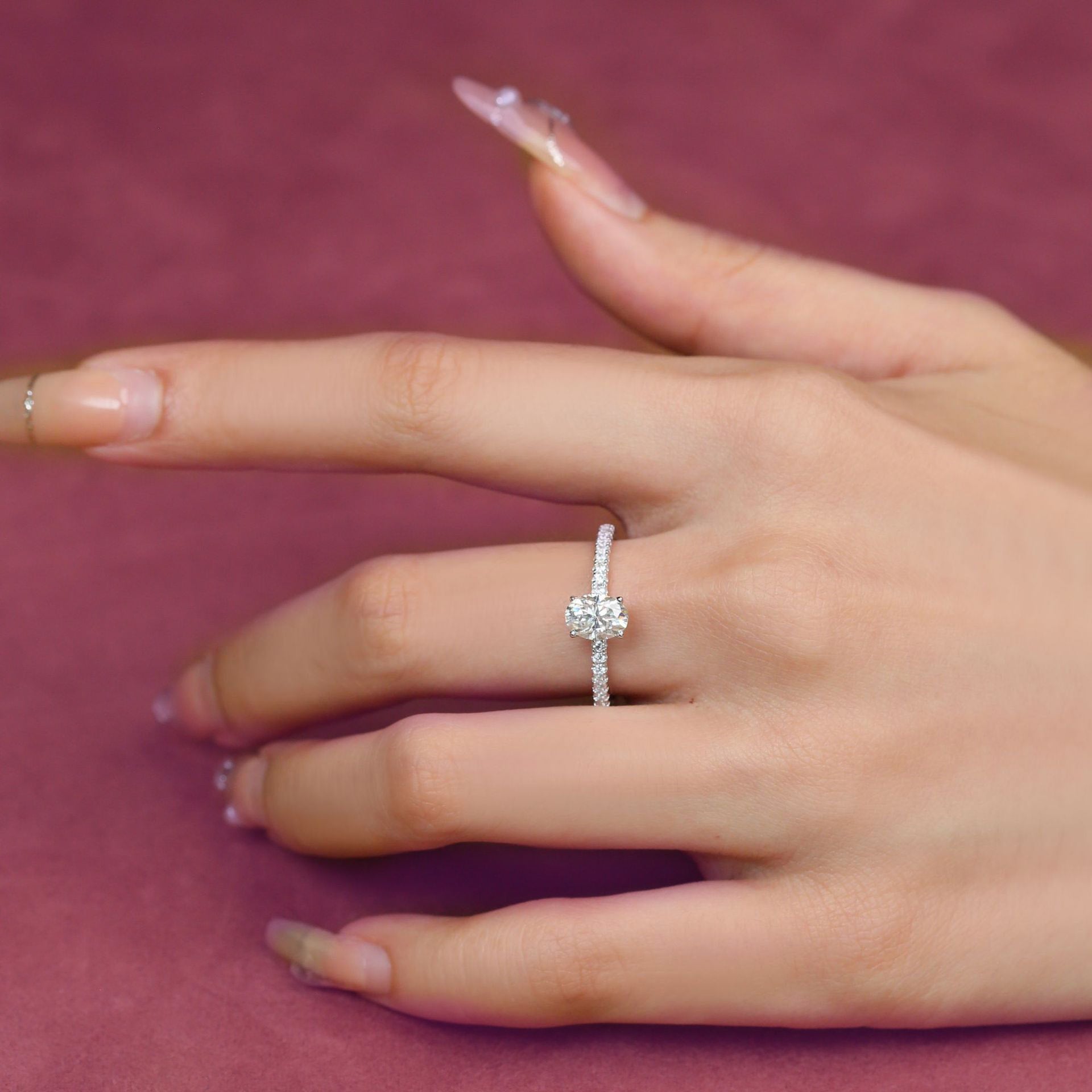 Serene Light Oval Moissanite Ashes Ring for Women - Memorial Jewelry for Loved Ones - Perfect for Remembrance, Sympathy Gifts & Special Occasions