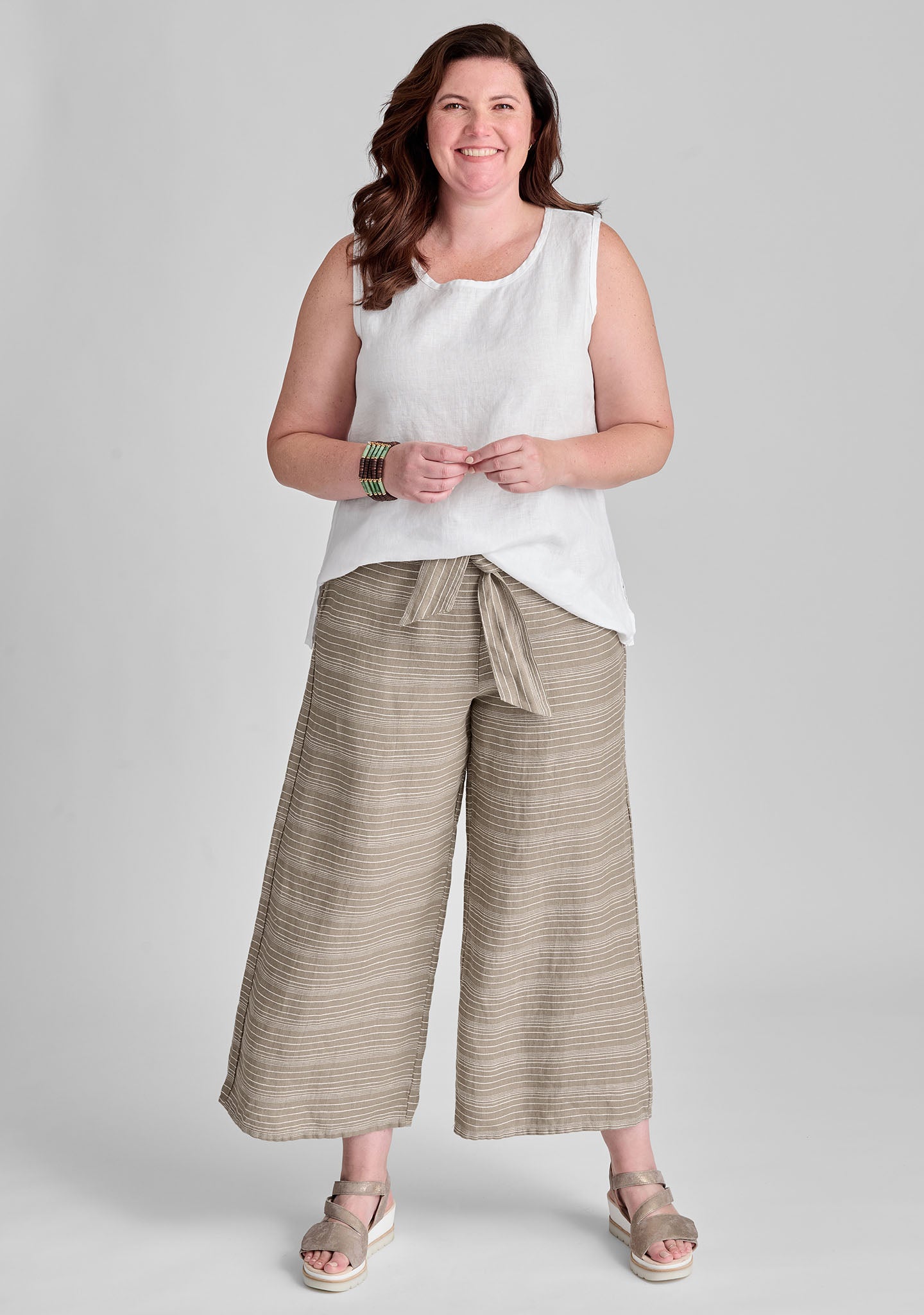 Sunny Linen Tank Top for Women - Breathable & Comfortable Summer Casual Wear - Perfect for Beach, Yoga, and Everyday Outfits