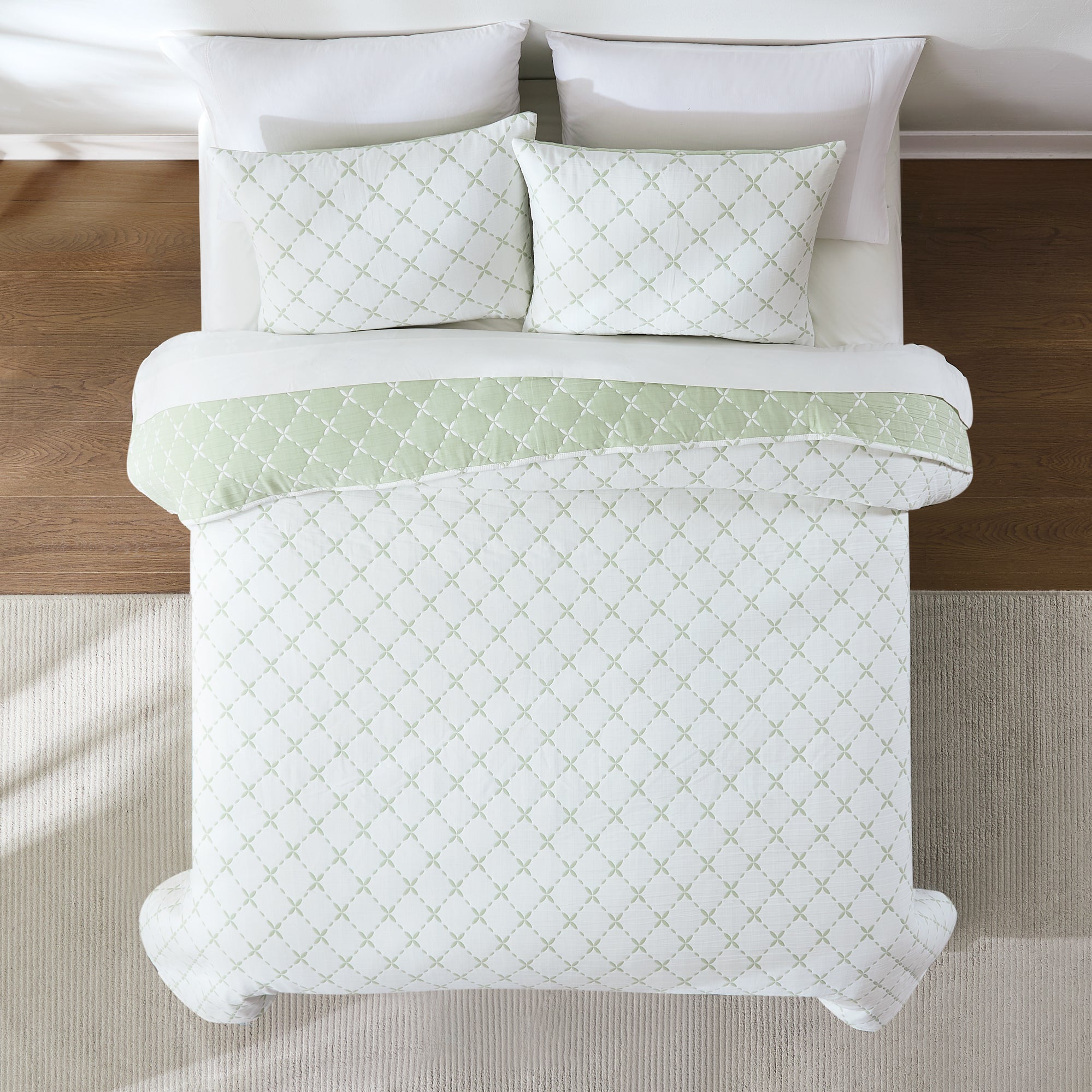 Luxury Diamond Leaf Jacquard Reversible Matelasse Coverlet Set - Queen Size Bedspread for Master Bedroom & Guest Room Decor