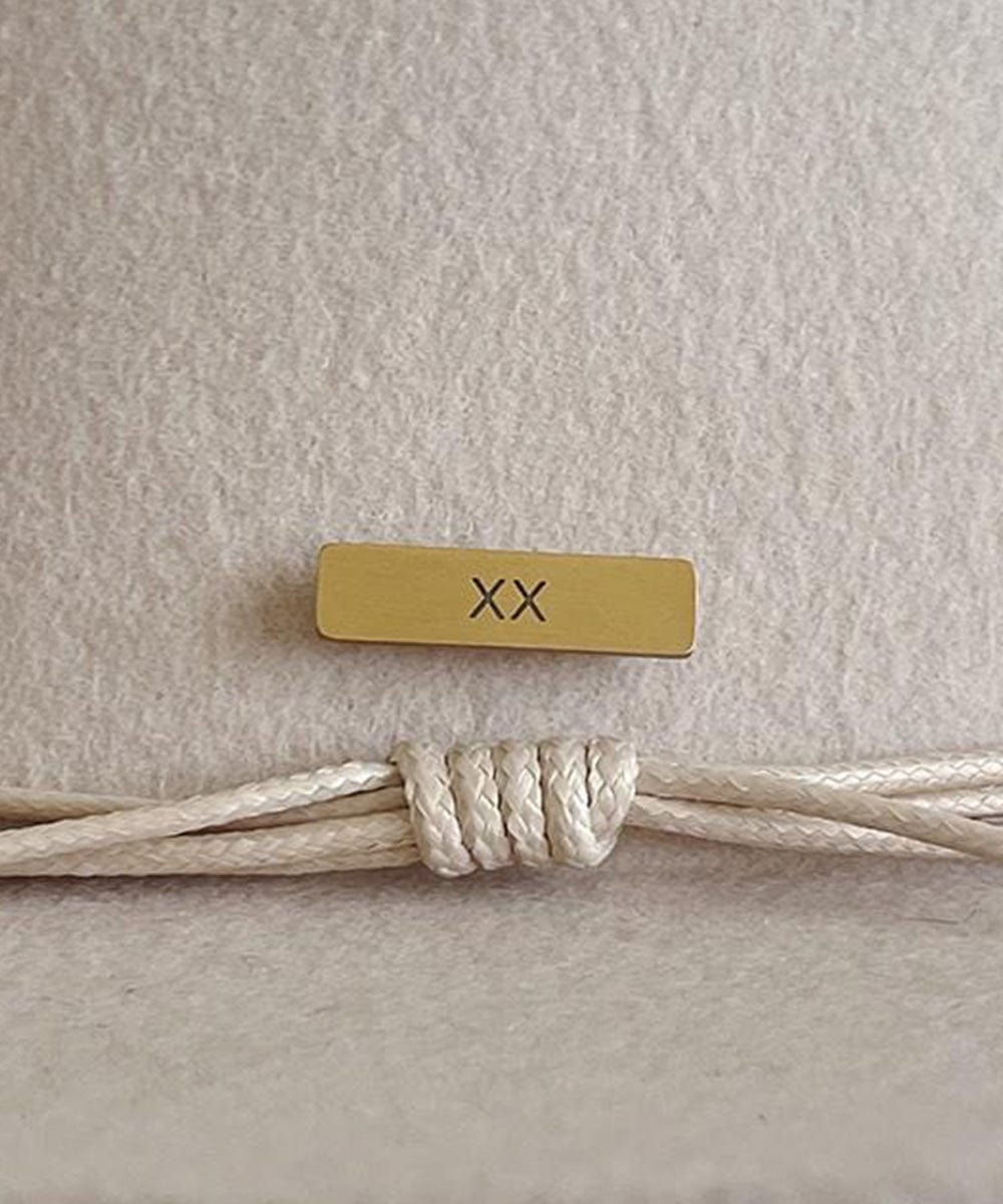 Stylish Hat Pin for Women & Men - Vintage Lapel Pin Accessories for Hats, Jackets & Bags - Perfect for Fashion, Gifts & Collectibles