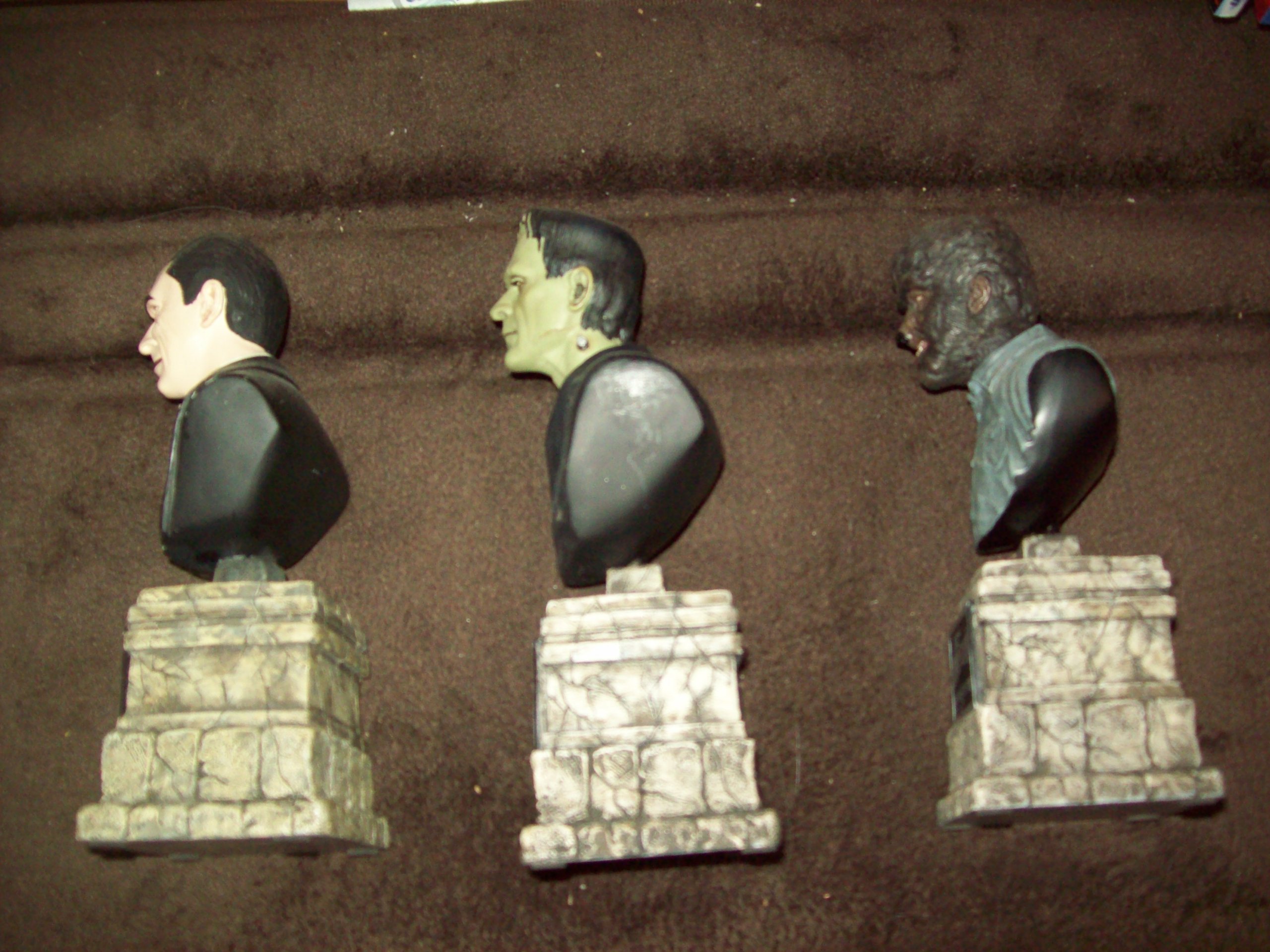 Monster Legacy Gift Set - Frankenstein, Dracula, The Wolf Man Classic Horror Collectibles | Perfect for Halloween Decor, Movie Night & Horror Fans Gifts