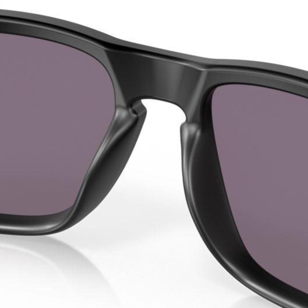 Oakley Holbrook Sunglasses Matte Black with Prizm Grey Lens - Polarized Sports & Driving Shades for Men & Women - Perfect for Outdoor Activities, Running, Cycling & Beach