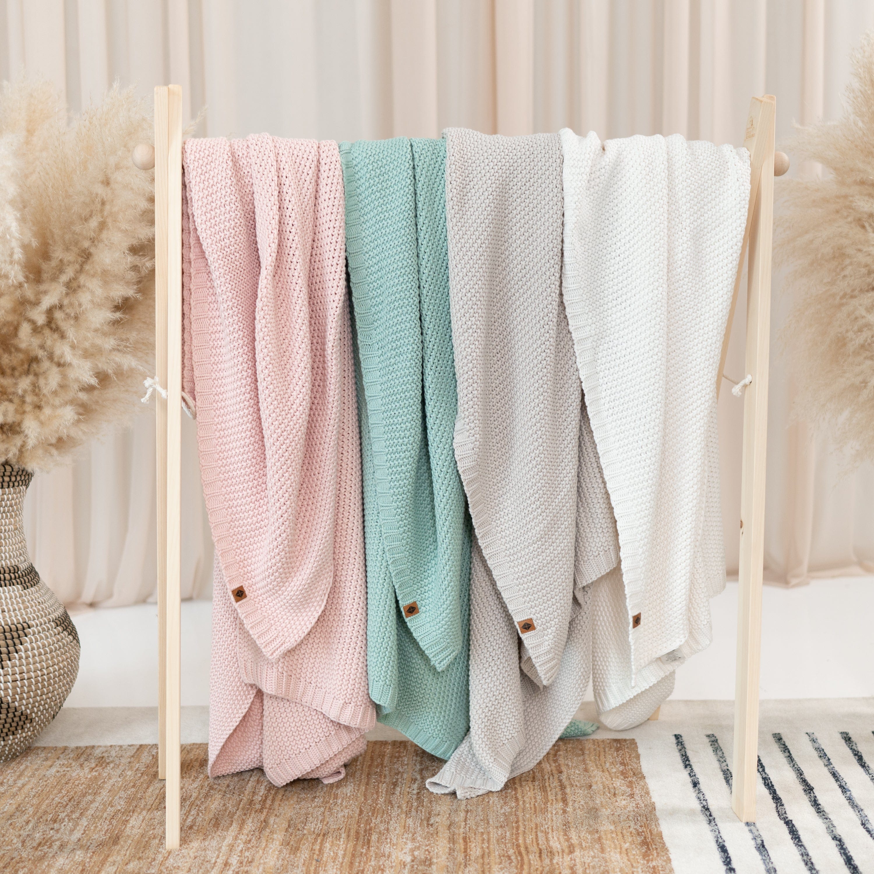 Soft Chunky Knit Baby Blanket - Cozy & Warm Blush Pink Toddler Blanket for Nursery, Stroller, and Travel - Perfect for Newborns & Infants