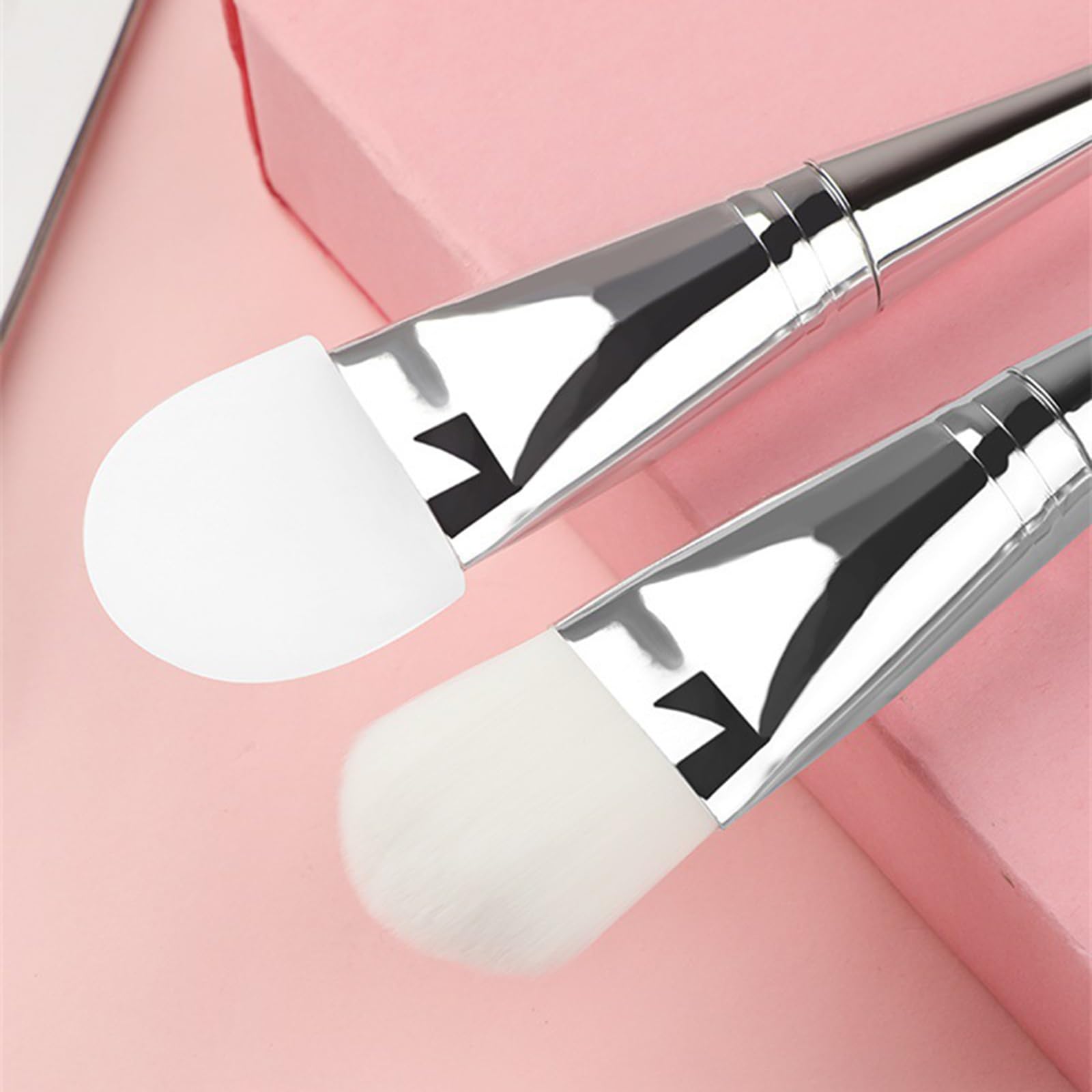 **Professional Silicone Face Mixing Bowl Set with Soft Brushes - Perfect for Makeup, Skincare & DIY Beauty Treatments**    **使用场景:** Ideal for makeup artists, skincare routines, DIY face masks, and professional beauty treatments.
