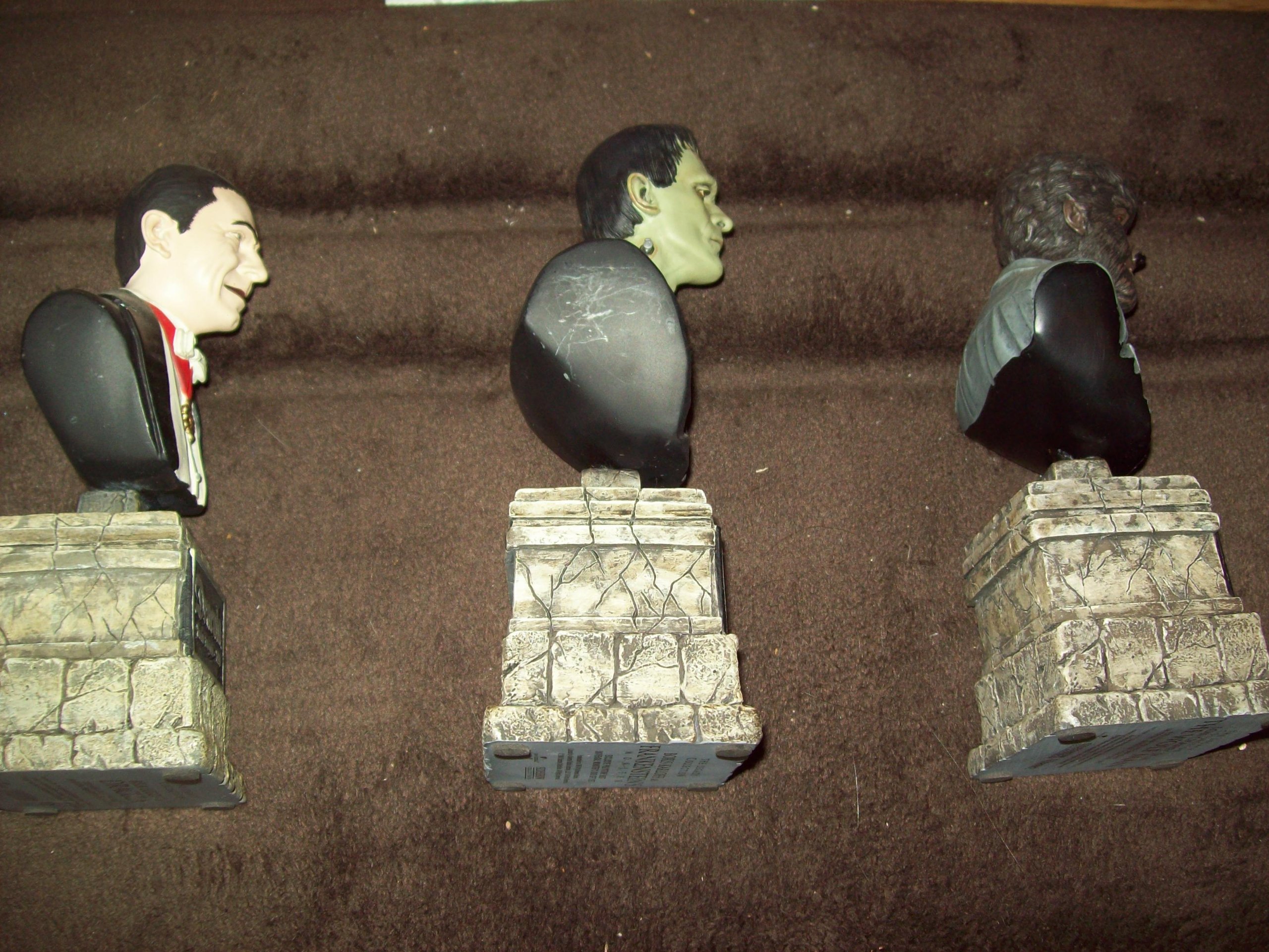 Monster Legacy Gift Set - Frankenstein, Dracula, The Wolf Man Classic Horror Collectibles | Perfect for Halloween Decor, Movie Night & Horror Fans Gifts