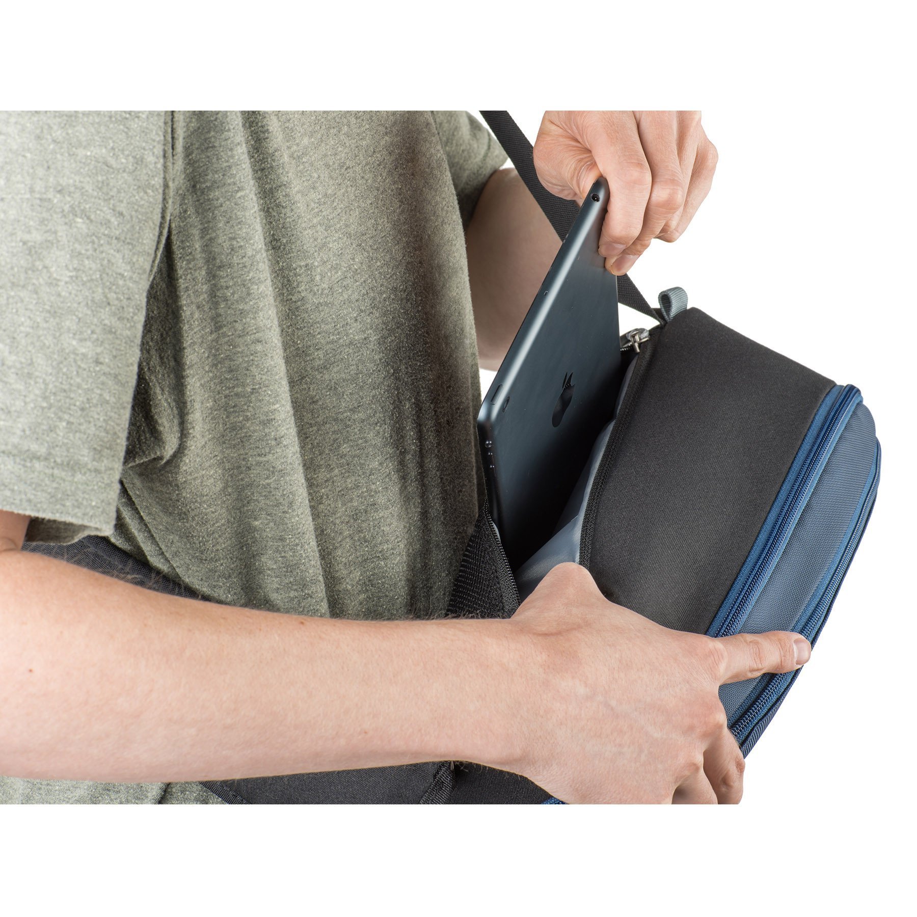 Think Tank Turnstyle 10 V2 Messenger Bag - 75cm Black Camera Bag for DSLR & Mirrorless Cameras - Perfect for Photographers, Travel & Everyday Use