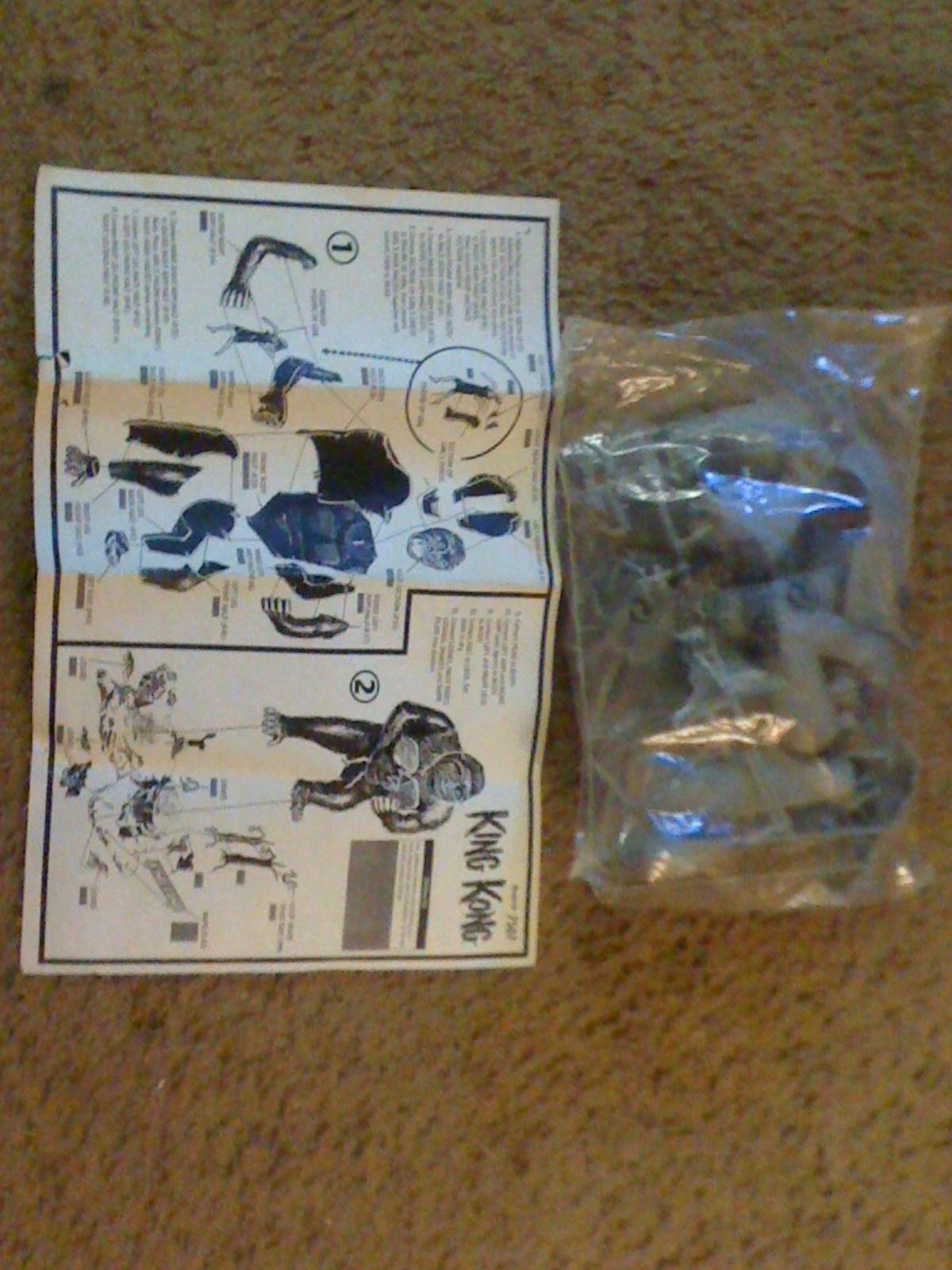 Polar Lights KING KONG 1933 Figure Model Kit - Classic Movie Monster Collectible - DIY Assembly Model for Home Decoration & Gift Giving