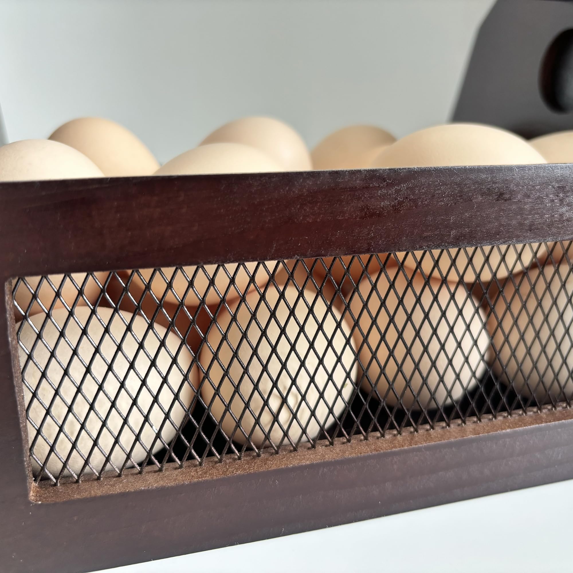 Farmhouse Wooden Chicken Egg Basket - Handmade Egg Collecting Basket for Fresh Eggs, Kitchen Countertop Organizer & Farmhouse Decor - Perfect for Farmhouse Kitchens, Chicken Coops & Countryside Homes