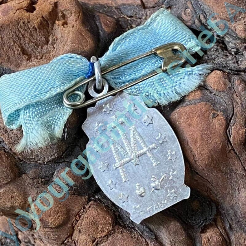 Religious Baby Boy Catholic Metal Pin - Sweet Devotional Gift for Baptism, First Communion & Christening Ceremonies